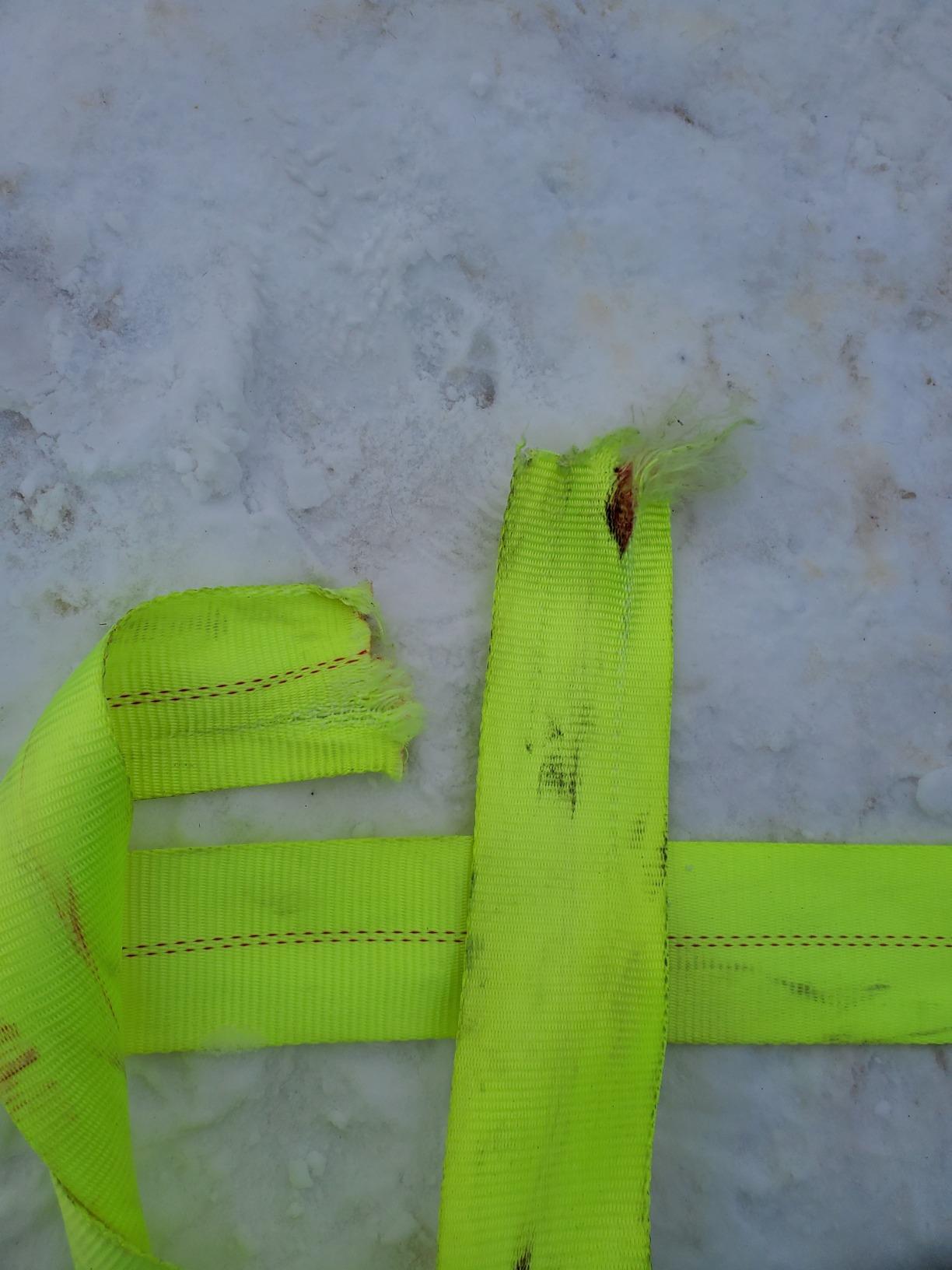 Grip 30 ft x 4 in Heavy Duty Tow Strap - Breaking Capacity: 20,000 lbs - Truck, ATV, Jeep, UTV, Tractor - Emergency, Towing, Offroad - Reinforced Looped Ends customer photo 1