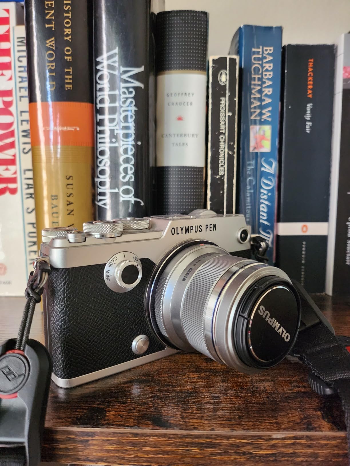 OM SYSTEM Olympus M. Zuiko Digital ED 45mm f1.8 (Silver) Lens for Micro 4/3 Cameras - International Version (No Warranty) customer photo 1