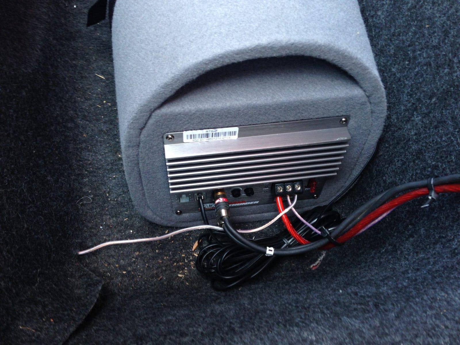 MTX Audio RT8PT 8 Inch 240 Watt Car Loaded Universal Powered High Performance Amplified Tube Box Vented Subwoofer Enclosure, RCA Connectivity customer photo 2