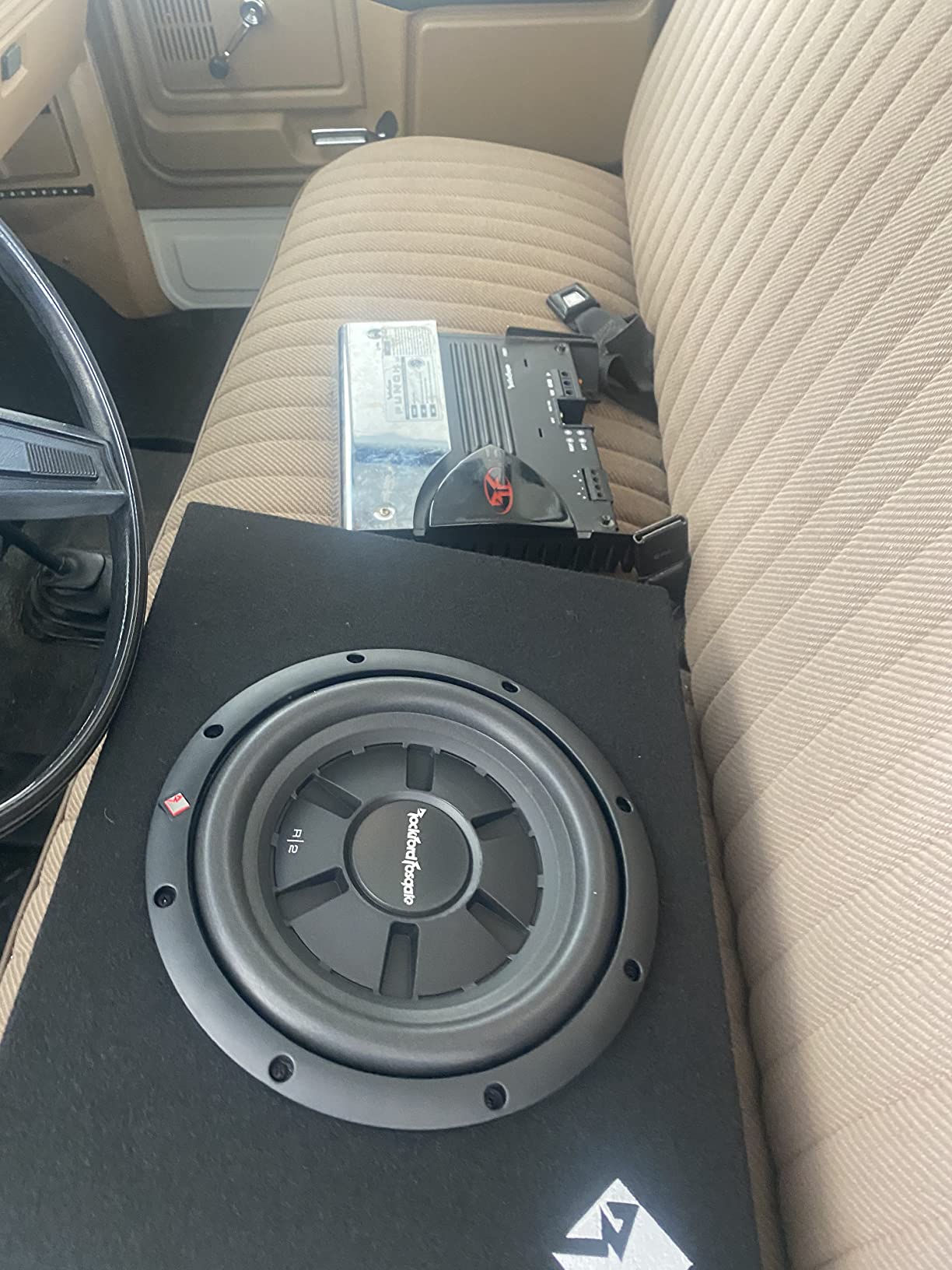 Rockford Fosgate Prime R2S-1X10 Loaded 10” Slim Subwoofer in Enclosure customer photo 2