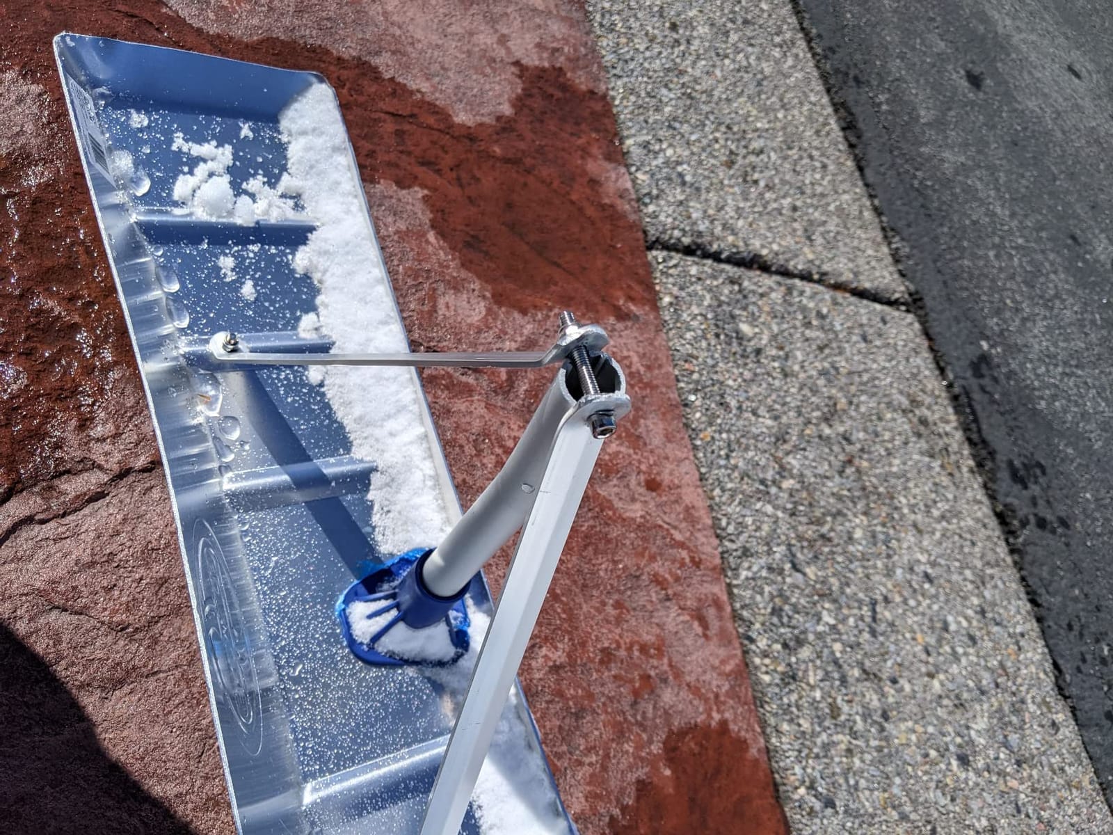 Snow Joe RJ205M Twist-N-Lock Telescoping Snow Shovel Aluminum Roof Rake, 21' customer photo 2