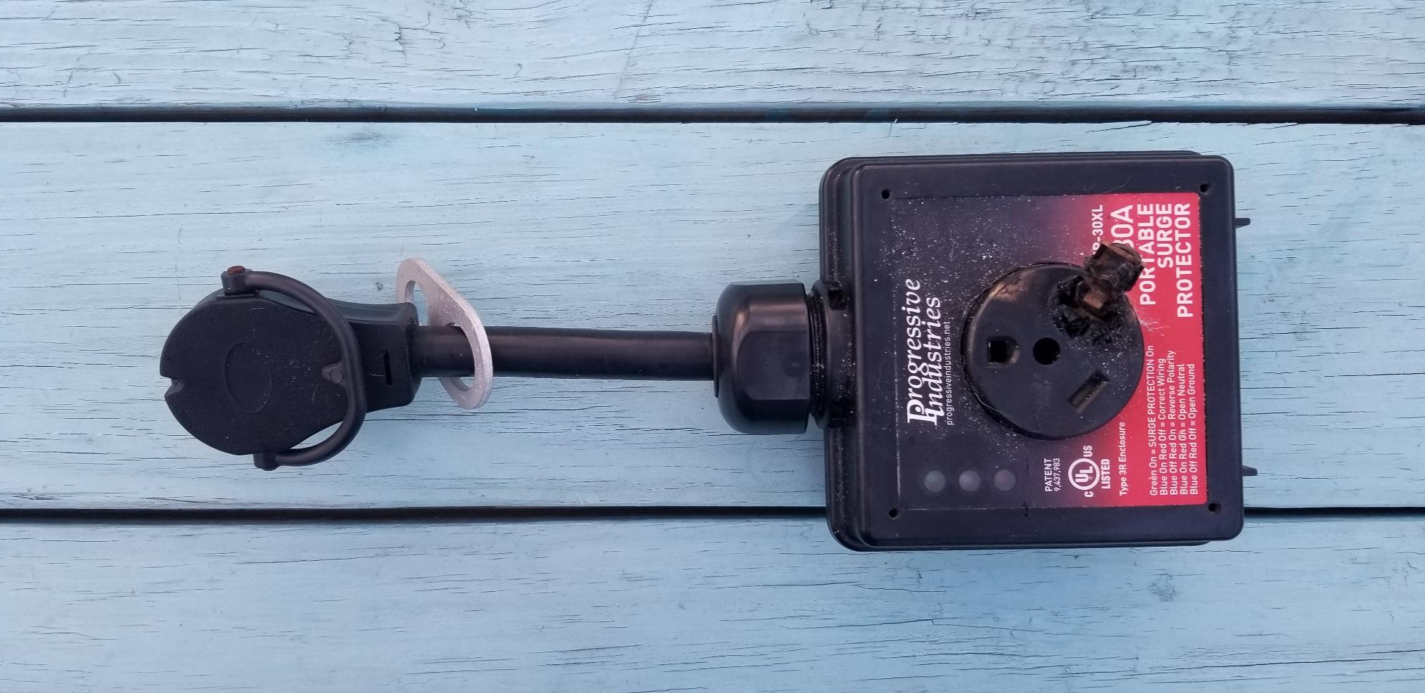 Progressive Industries SSP-30XL Portable RV Smart Surge Protector, Black, 30 Amp customer photo 1