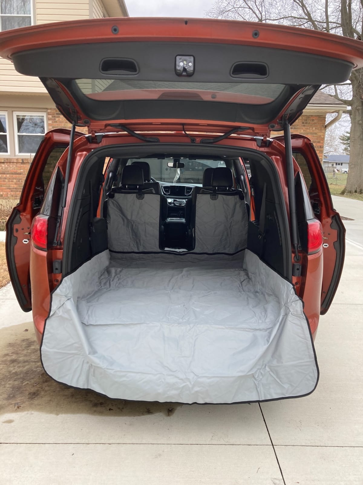 Plush Paws Products Convertible Cargo Liner | Diamond Stitching | Washable & Waterproof Dog Cargo Protection | Cover Car, Truck, & SUV | Nonslip, Tear Resistant Pet Cargo Cover | Regular Grey customer photo 1
