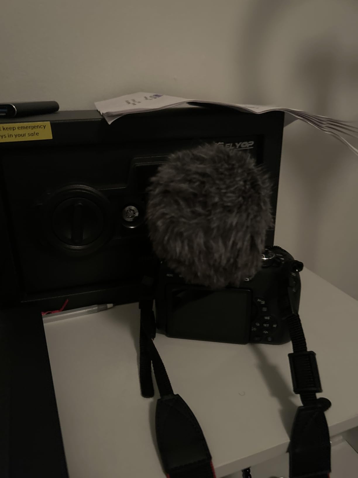 Movo VXR10 Universal Shotgun Mic for Camera customer photo 1