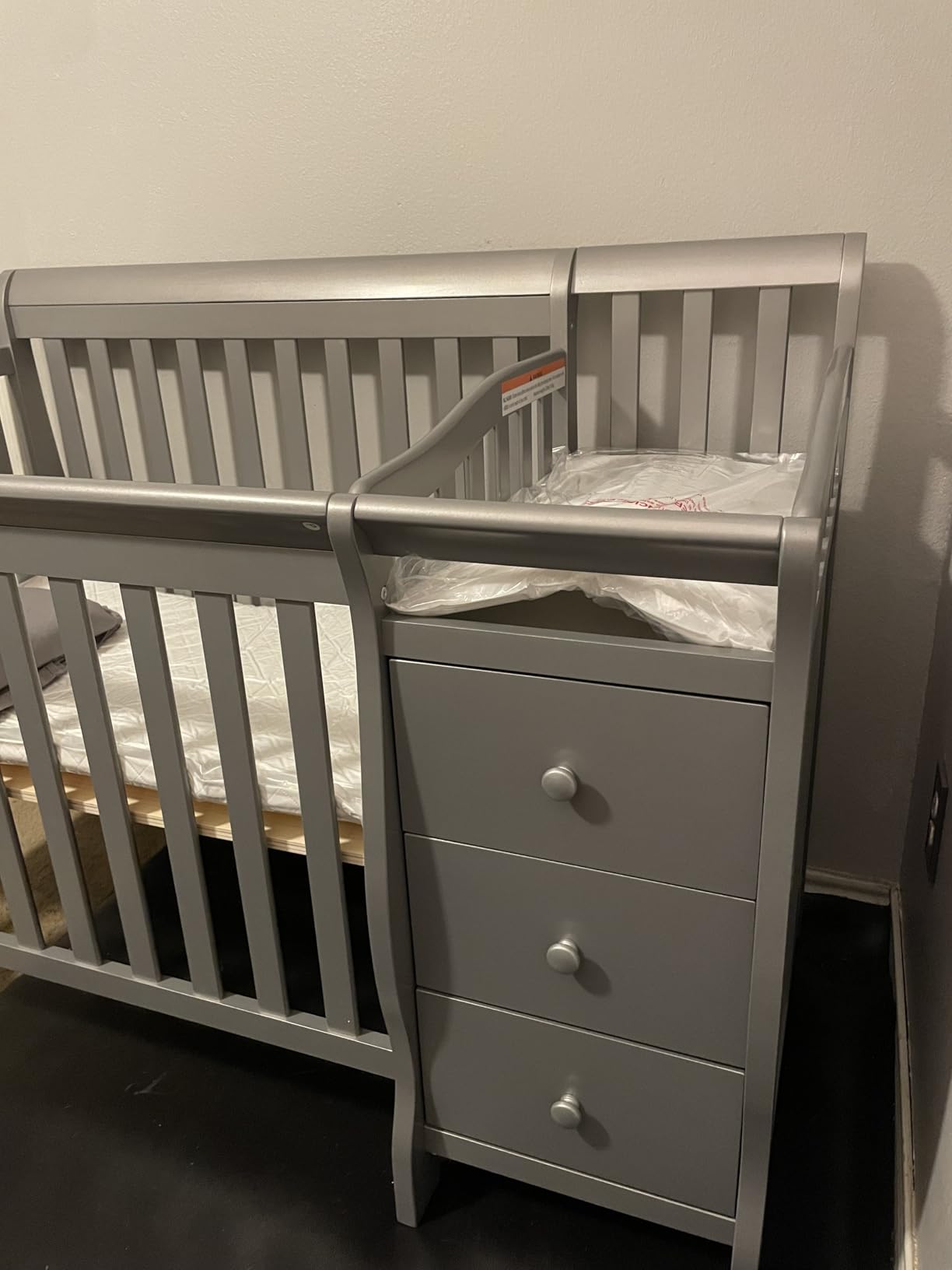 Dream On Me Jayden 4-in-1 Convertible Mini Baby Crib with 3 Drawer Changer customer photo 2