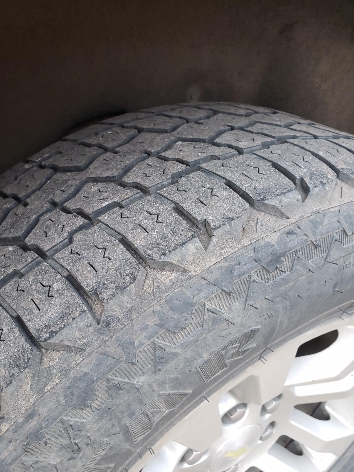 Milestar Patagonia A/T R LT265/75R16 Rugged Terrain E (10 Ply) Tire customer photo 1