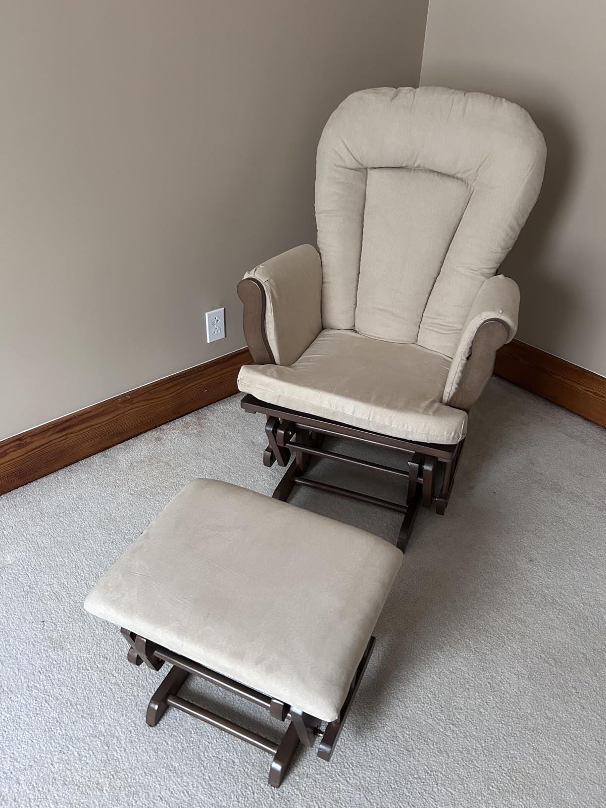 Child Craft Cozy Glider Rocker and Ottoman Set, Smooth Quiet Gliding Motion, Padded Cushion with Convenient Storage Pockets, Solid Wood Base & Frame (Cool Gray with Dark Gray Cushion) customer photo 2