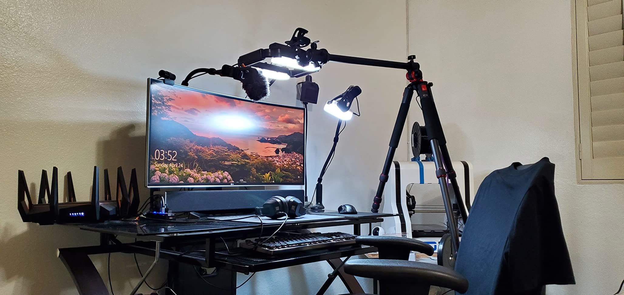 NEEWER 72 Inch Camera Tripod Monopod with Center Column and Ball Head customer photo 2