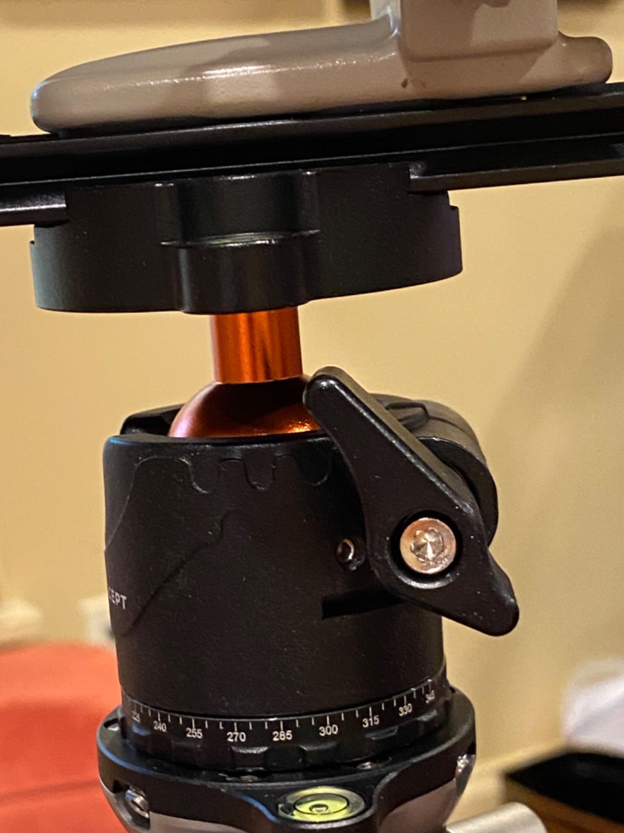 K&F CONCEPT Professional 28mm Metal Tripod Ball Head 360 Degree Rotating Panoramic with 1/4 inch Quick Release Plate Bubble Level for Tripod Monopod Slider Camera Camcorder up to 22 pounds customer photo 1
