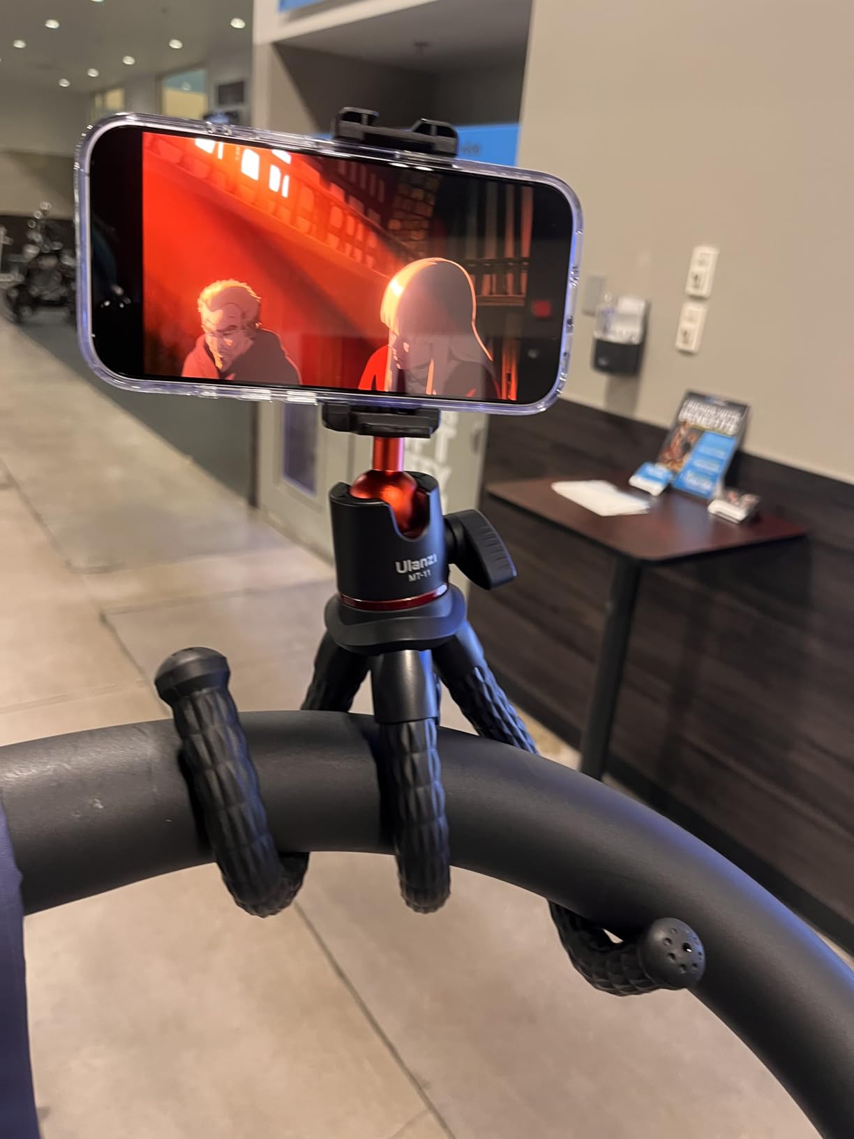 ULANZI Camera Tripod, Mini Flexible Phone Stand w Hidden Phone Holder customer photo 2