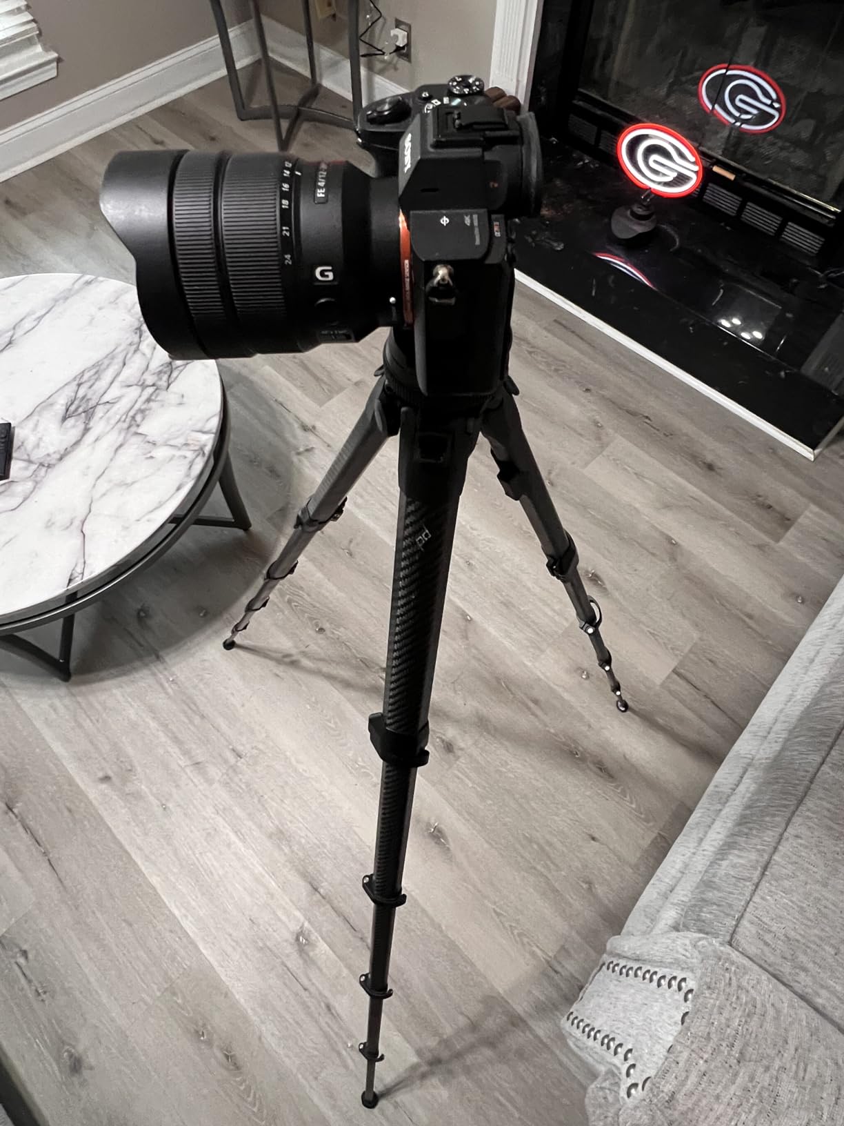 Peak Design Travel Tripod, Carbon Fiber, Compact Design, Quick Setup and Takedown, Pro-Level Stability, Ergonomic Ball Head, Compact and Portable Travel Tripod for Camera and Phone, 20 lb Capacity customer photo 1