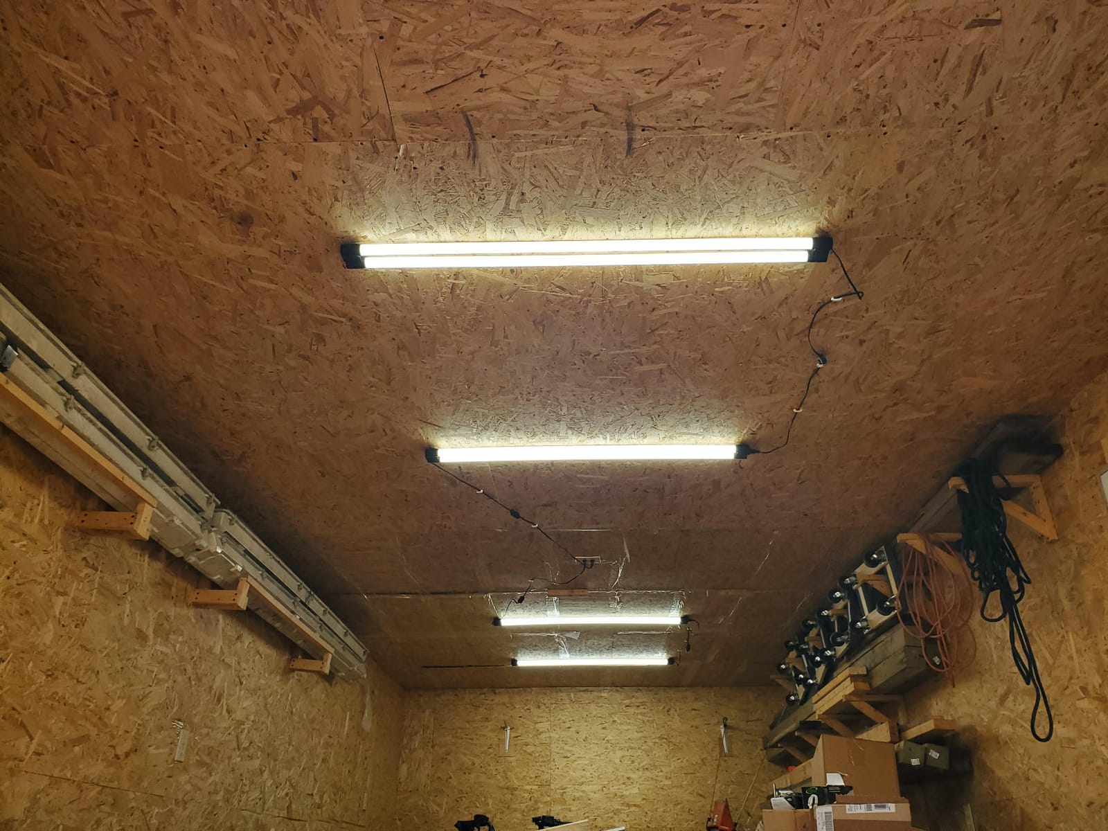 BBOUNDER 4Pack 4FT LED Shop Light, 5000K, 40W=250W, Linkable for Garage customer photo 2