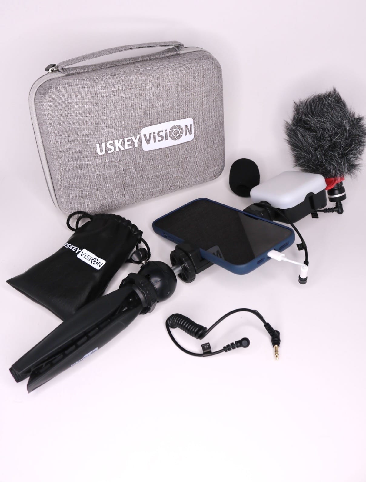 USKEYVISION Vlogging Kit for iPhone w/Mic,Light & Auto-Switch Clip Vlog K2 customer photo 1