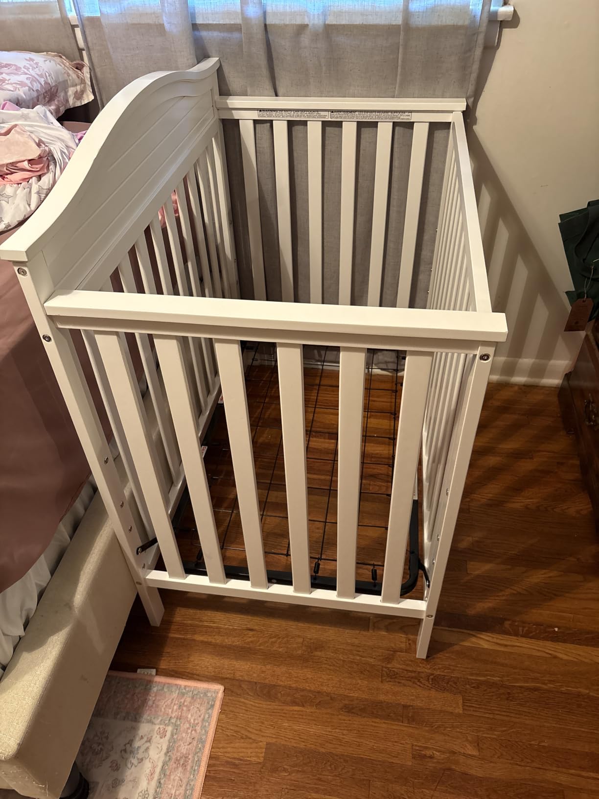 Graco Stella 4-in-1 Convertible Mini Crib with Bonus Mattress, White customer photo 2