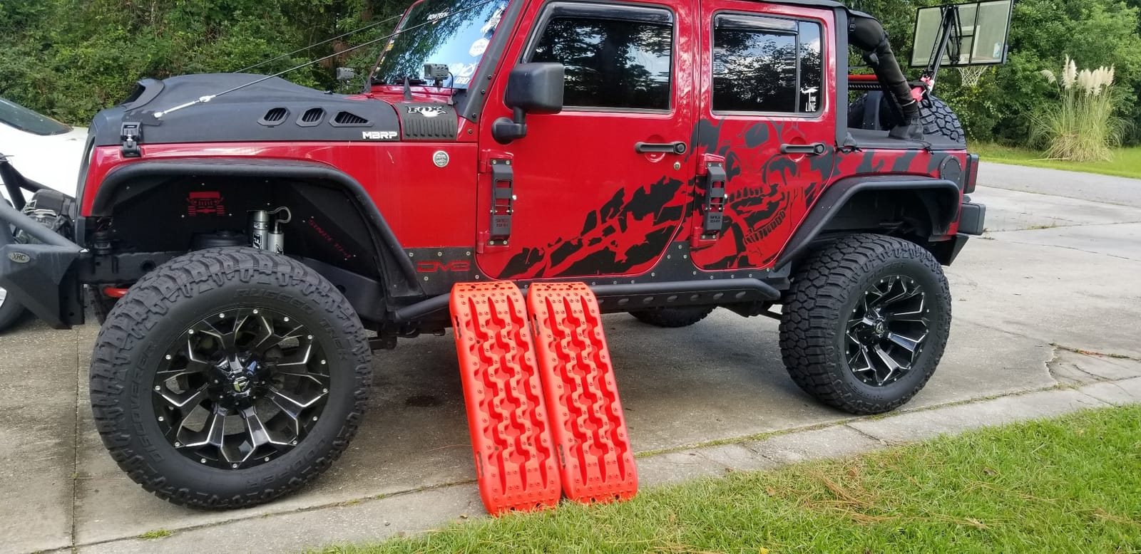 XPV AUTO Recovery Tracks Traction Boards Tire Ladder 4WD Mat for 4X4 Offroad Sand Snow Mud(Black) customer photo 1