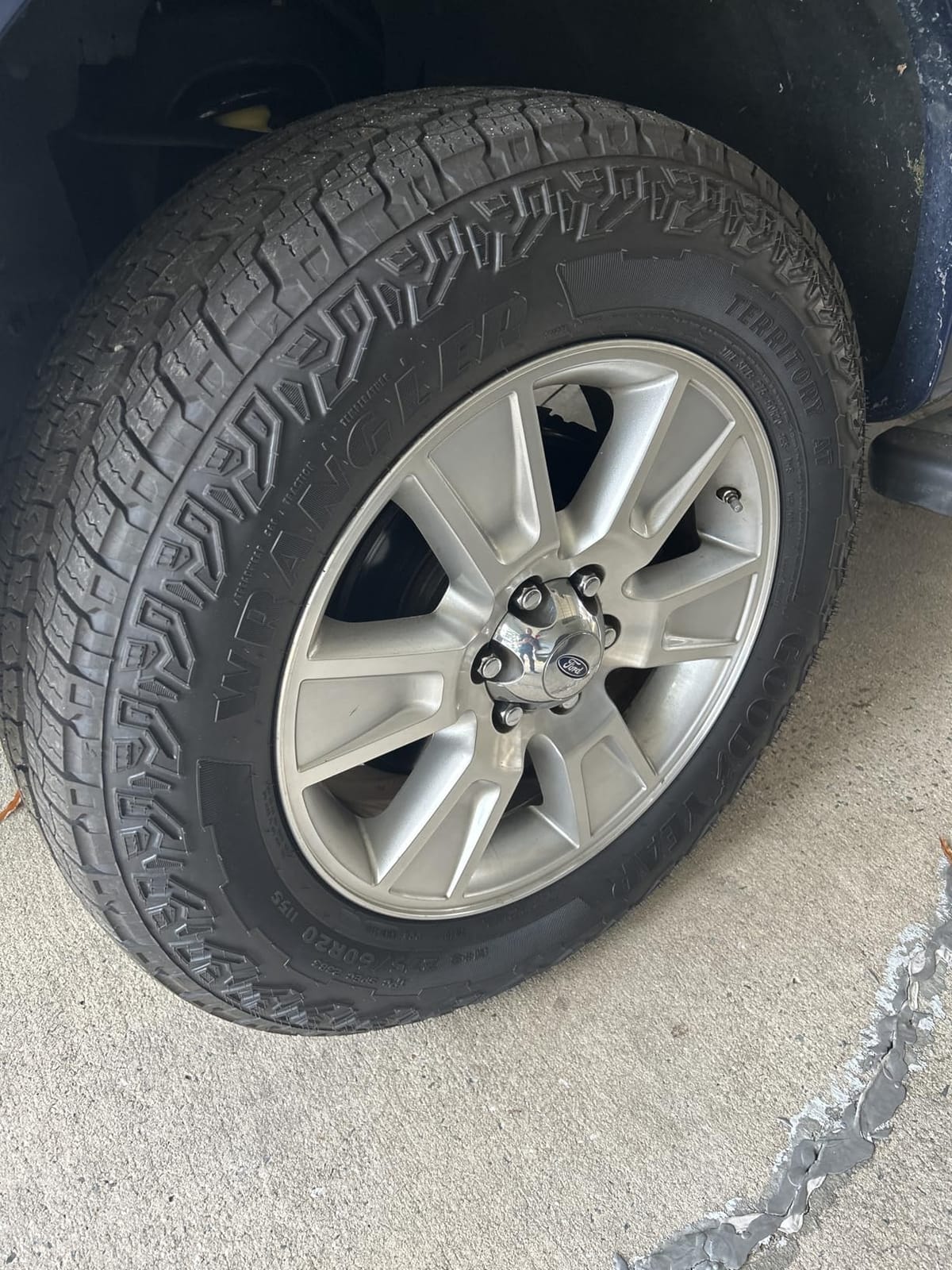 Goodyear Wrangler Territory At 275/60R20 115S All- Season Tire customer photo 1