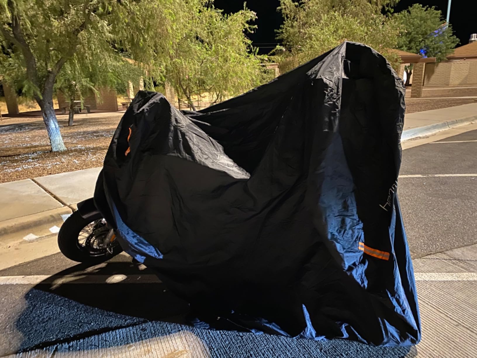 Hanmir Motorcycle Cover Waterproof Outdoor with Lock-Holes & Storage Bag customer photo 1