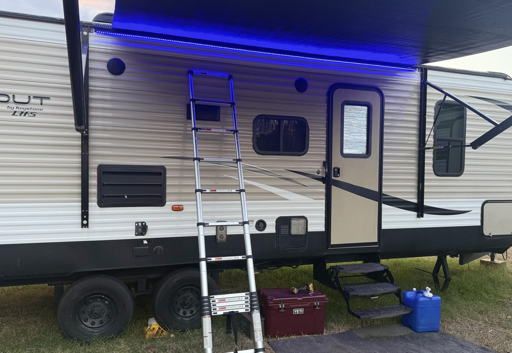 RV Awning Led Lights, 20FT 12V Camper Awning Lights for Camper Motorhome Travel Trailer Concession Stands Food Trucks, Waterproof RV Exterior Awning Light Strip for Party BBQ customer photo 1
