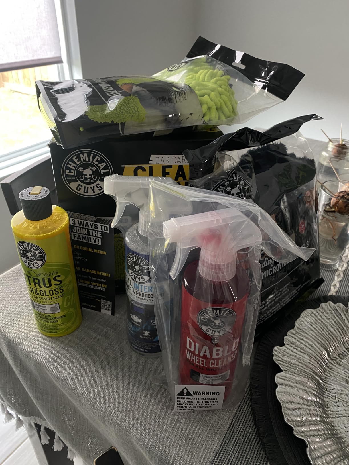 Chemical Guys, 7-Piece Car Cleaning Kit, Wash, Wheel & Interior Cleaners customer photo 2