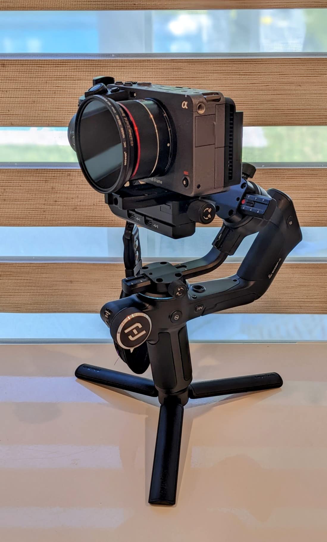 FeiyuTech SCORP-C Gimbal Stabilizer for Cameras DSLR and Mirrorless Camera customer photo 2