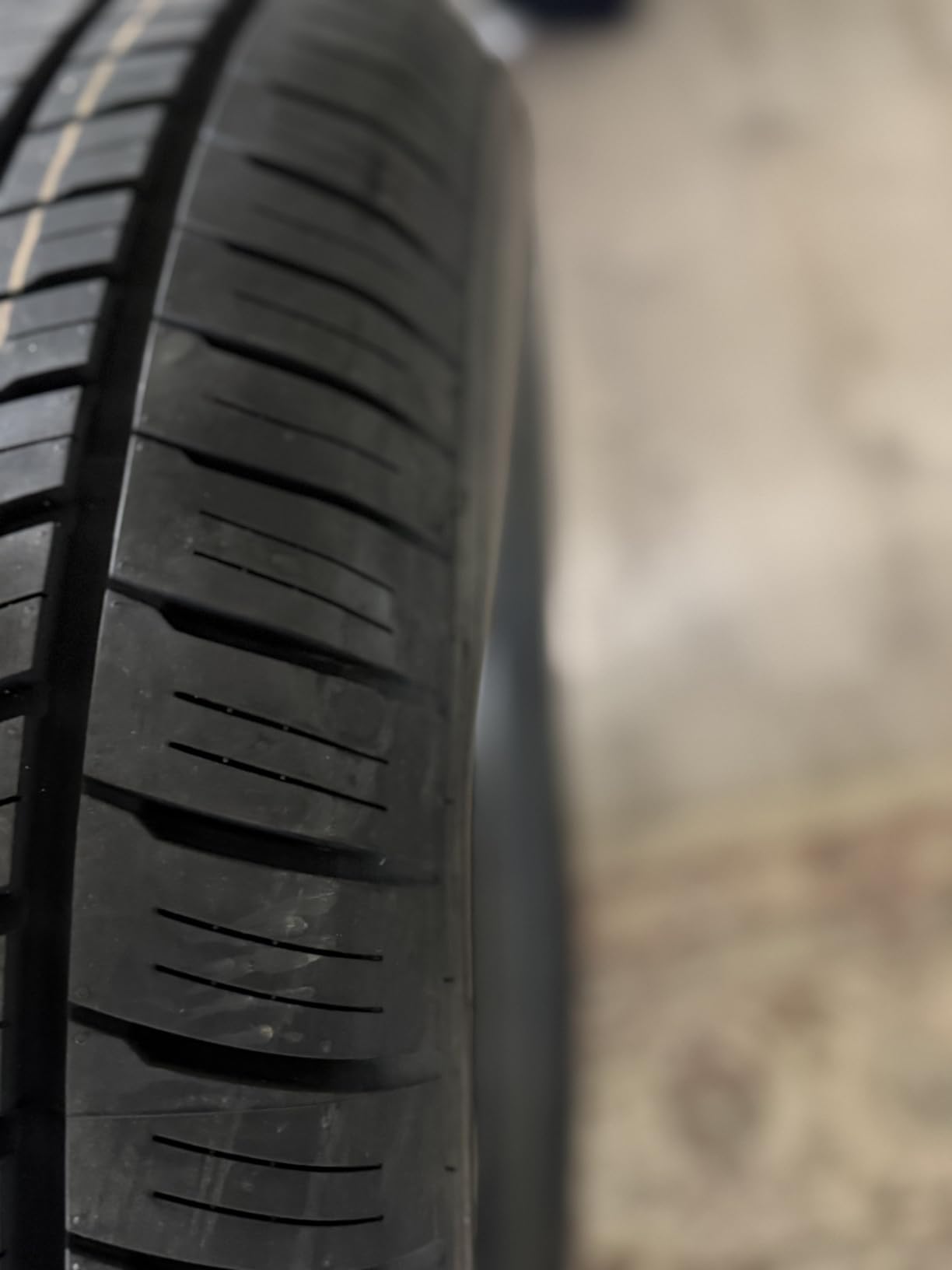 Armstrong Tru-Trac HT LT225/75R16 115/112T All Season E (10 Ply) Tire customer photo 1