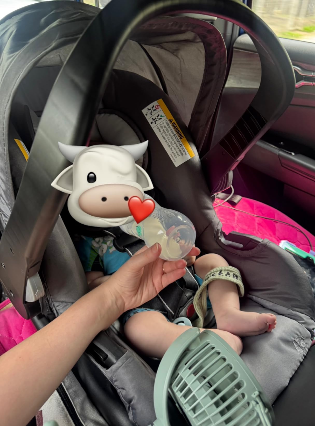 Baby Trend EZ-Lift™ Plus Infant Car Seat, Ultra Grey – Newborn Comfort Padding, Lightweight Carry Build, Adjustable Harness System customer photo 2