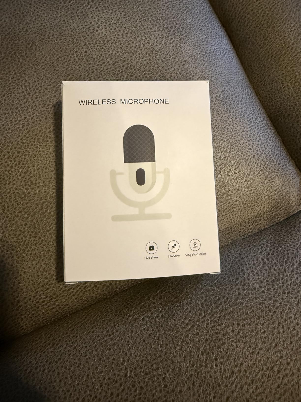 2-Pack Wireless Mini Lavalier Lapel Microphone for iPhone, Android(2 in 1) customer photo 2