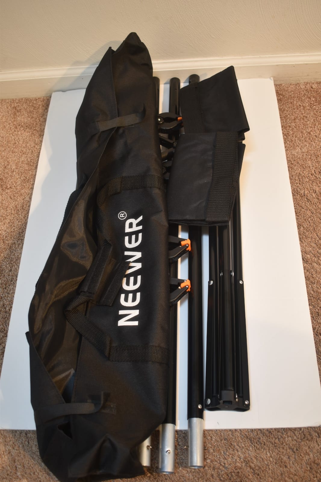 NEEWER 8.5x10ft Adjustable Backdrop Stand Kit, Photography Background Support System with 4 Crossbars, 6 Spring Clamps, 6 Backdrop Clips, 2 Sandbags, and Carrying Bag for Photo Video Party Ceremony customer photo 1
