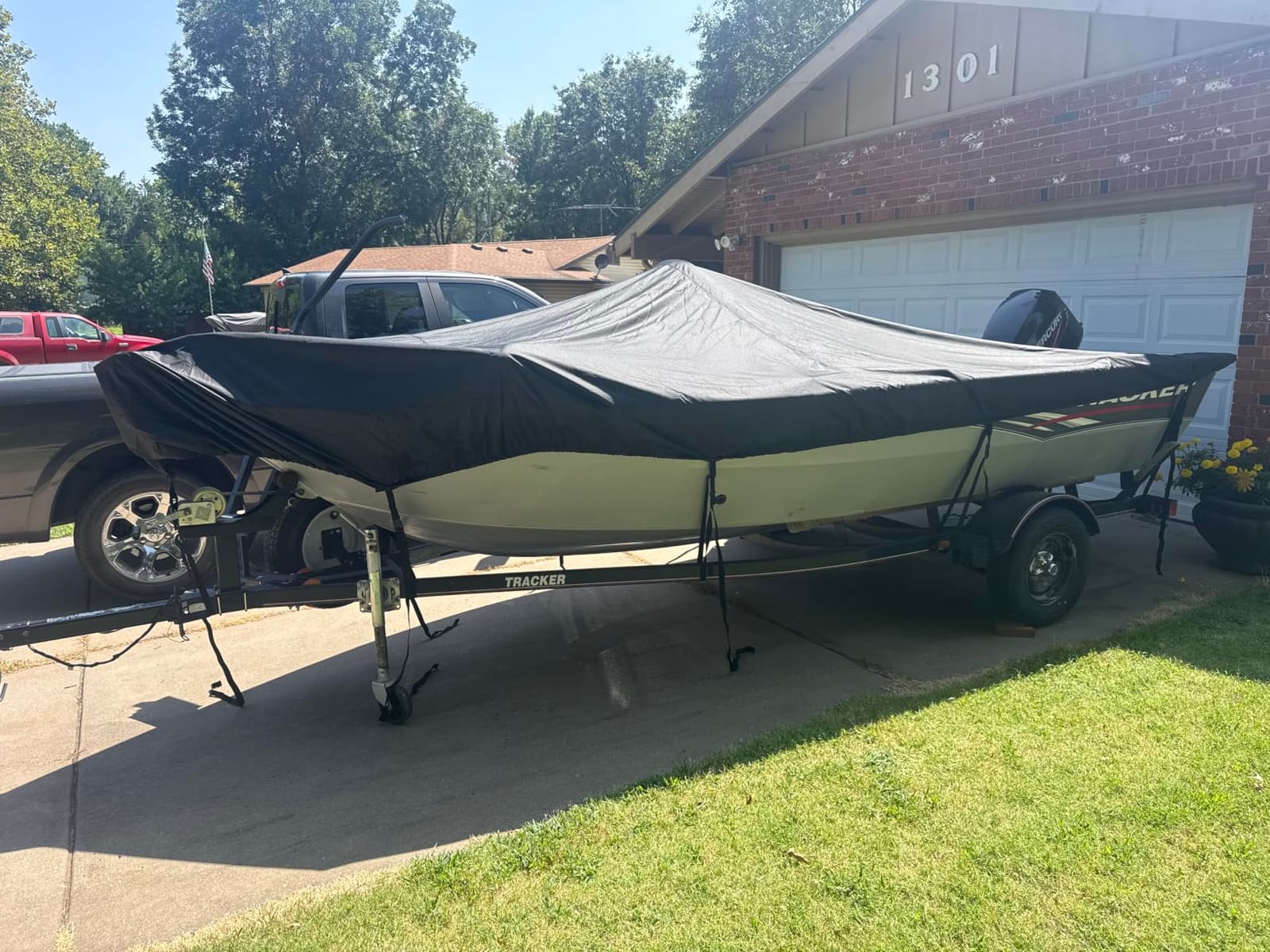 Boat Cover 16-18.5 ft, 1200D Waterproof V-Hull, Black customer photo 2