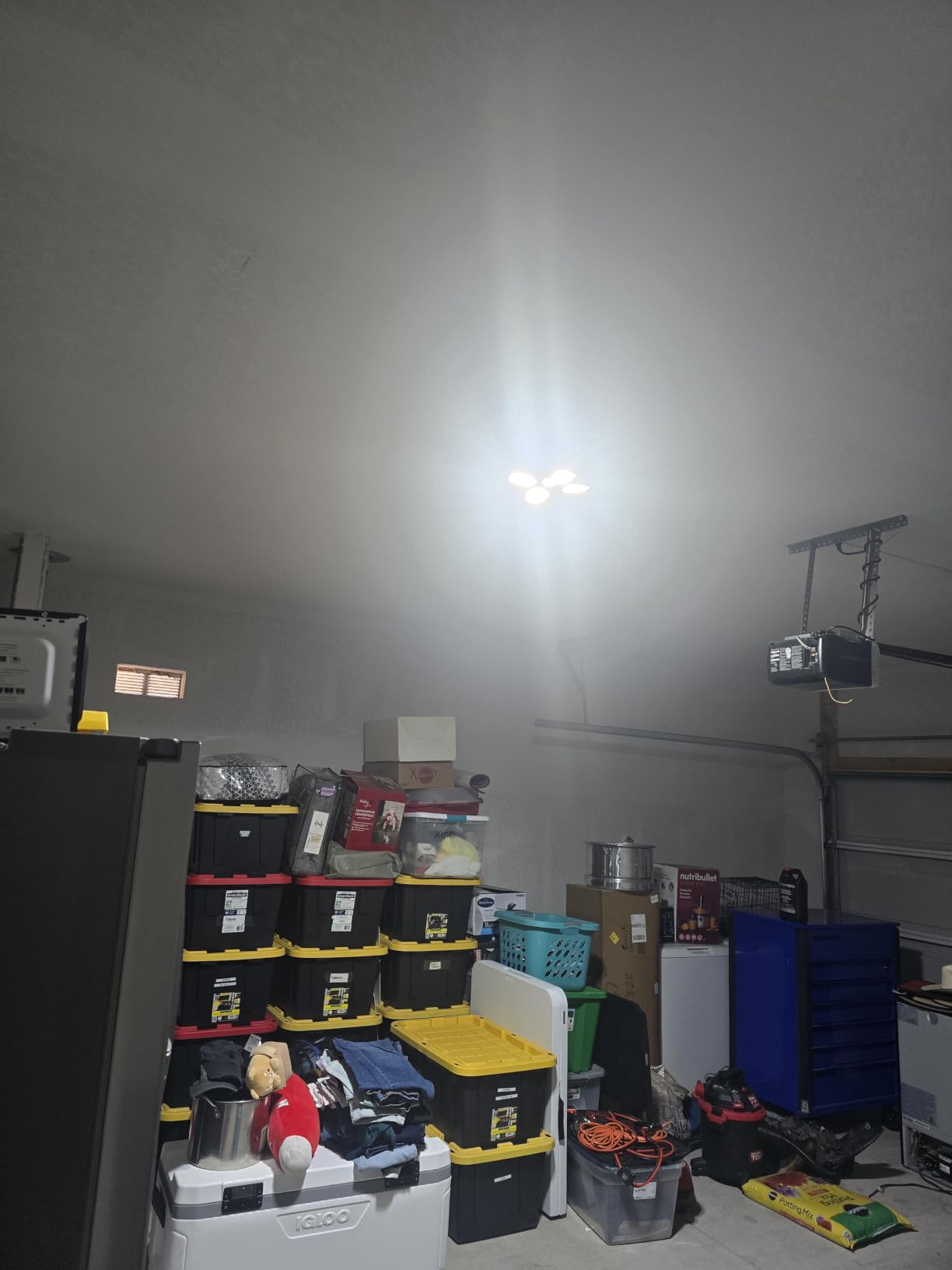 LED Garage Light,150W Deformable Garage Ceiling Lights,15000LM, 4 Adjustable Panels, E26/E27 Shop Lights for Basement, Barn, Workshop,High Bay Light customer photo 1