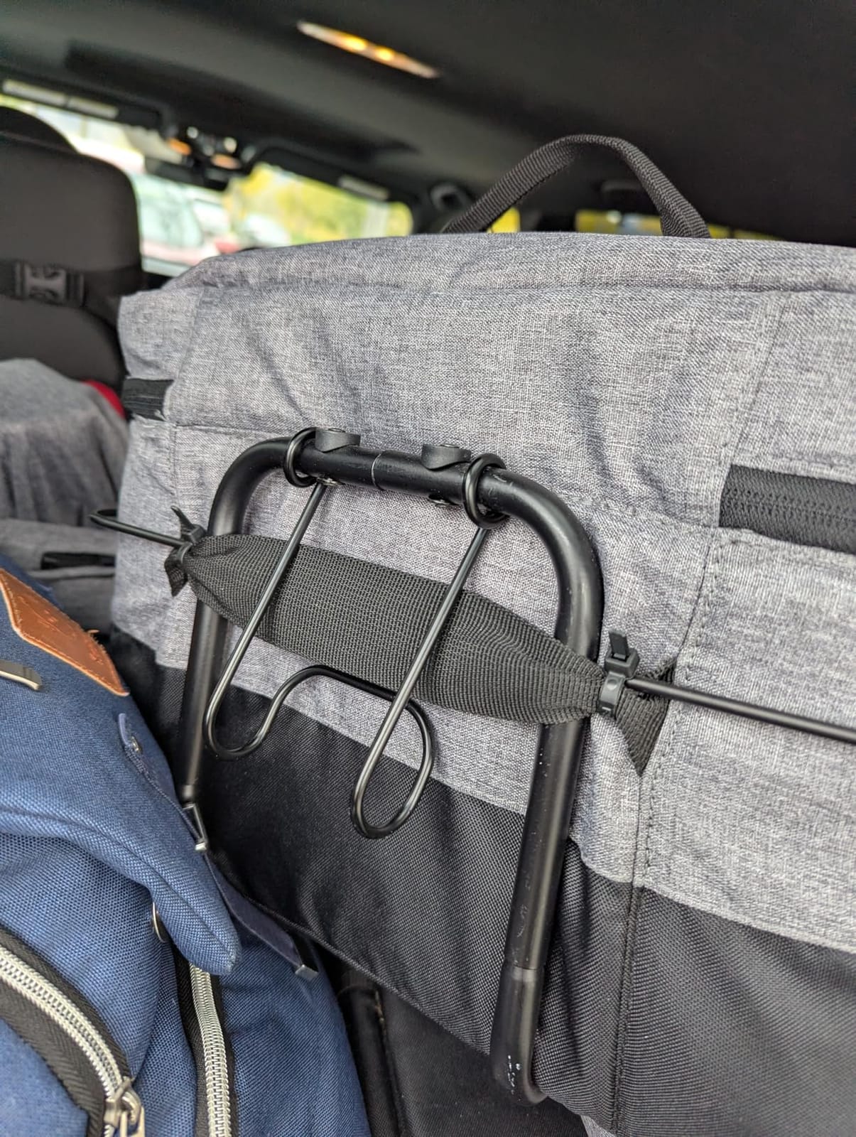 Jeep Wrangler Deluxe 4 Seater Stroller Wagon by Delta Children - Premium Quad Stroller Wagon for 4 Kids with Convertible Seats, Adjustable Push/Pull Handles, Removable Canopy & Flat Fold, Grey customer photo 1