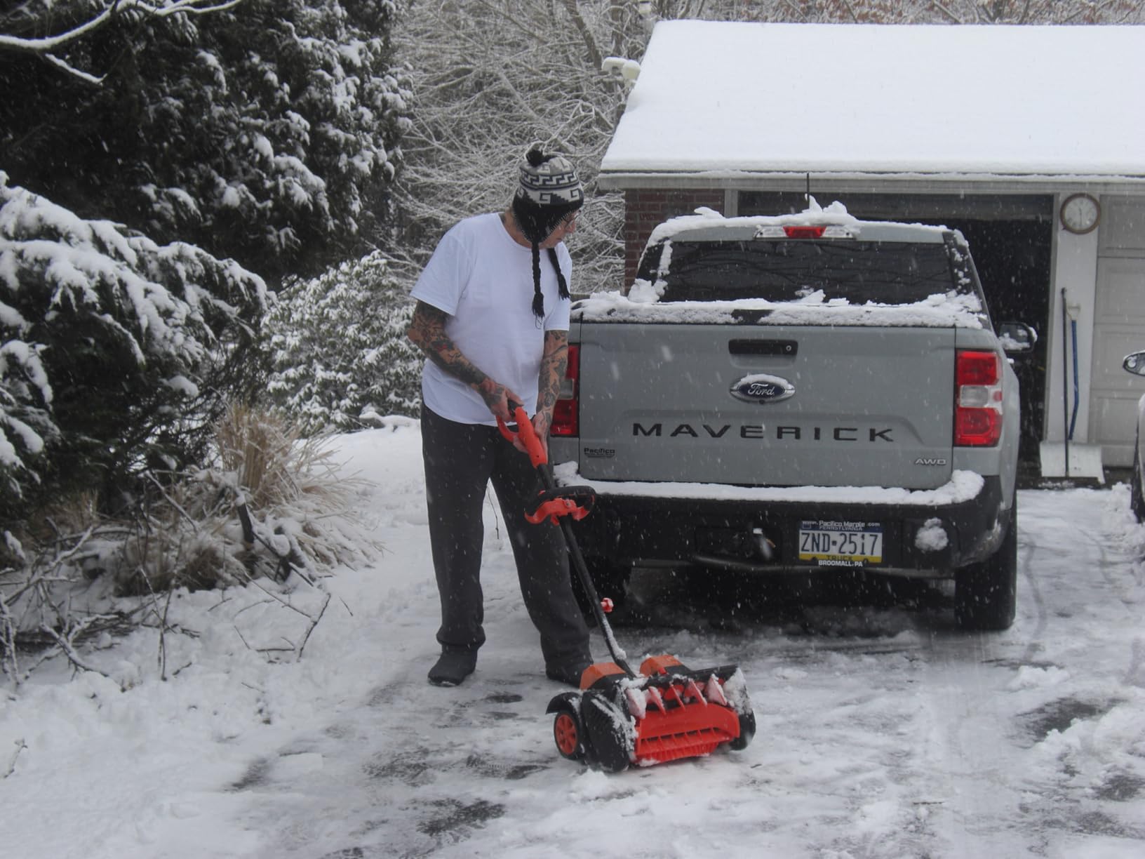VOLTASK 48V 16-Inch Brushless Cordless Snow Shovel with Wheels, Orange customer photo 2