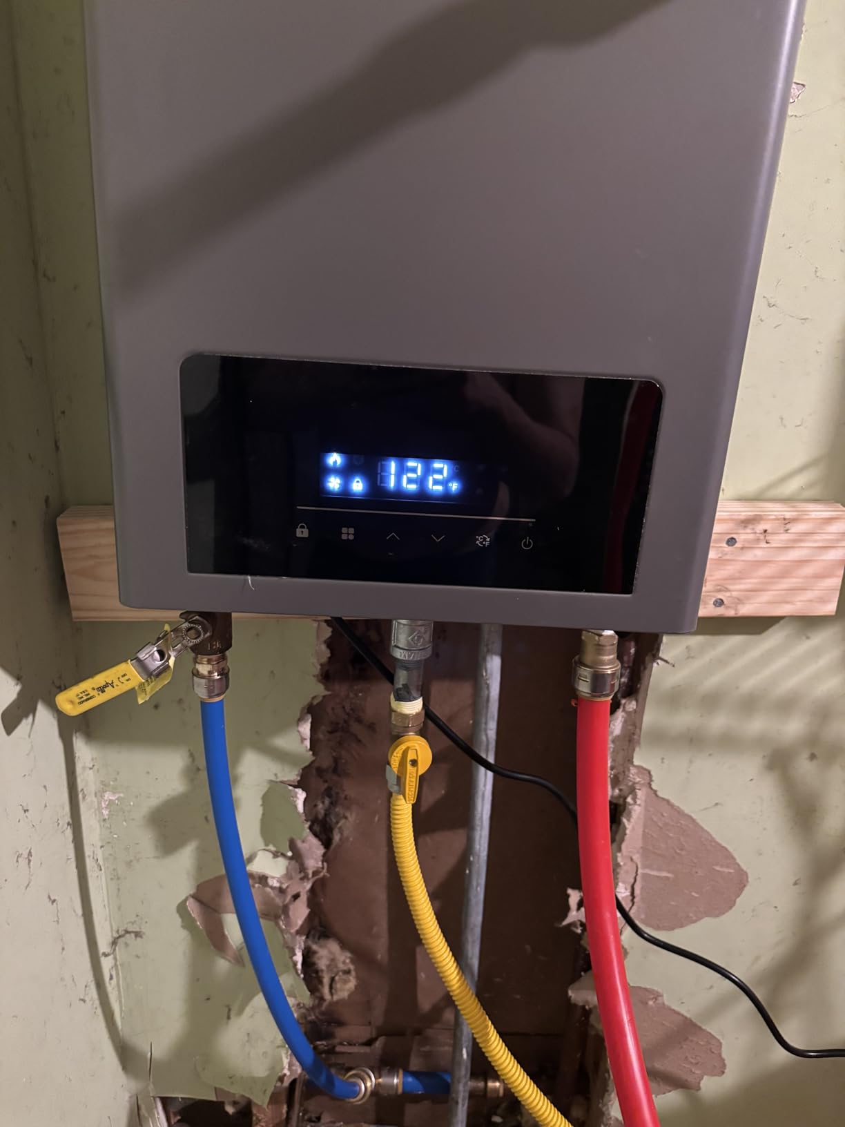 Ranein Propane Gas Tankless Water Heater, 4.3 GPM, 100,000 BTU, Indoor customer photo 2