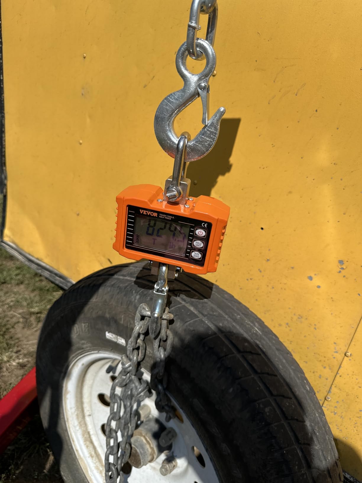 TUFFIOM 2 Ton Folding Hydraulic Engine Crane with Telescopic Boom and Outriggers and Hook, 4400 lbs Engine Hoist Workshop Crane Lifting Cherry Picker, Heavy Duty Steel Electric Hoist, Red customer photo 1