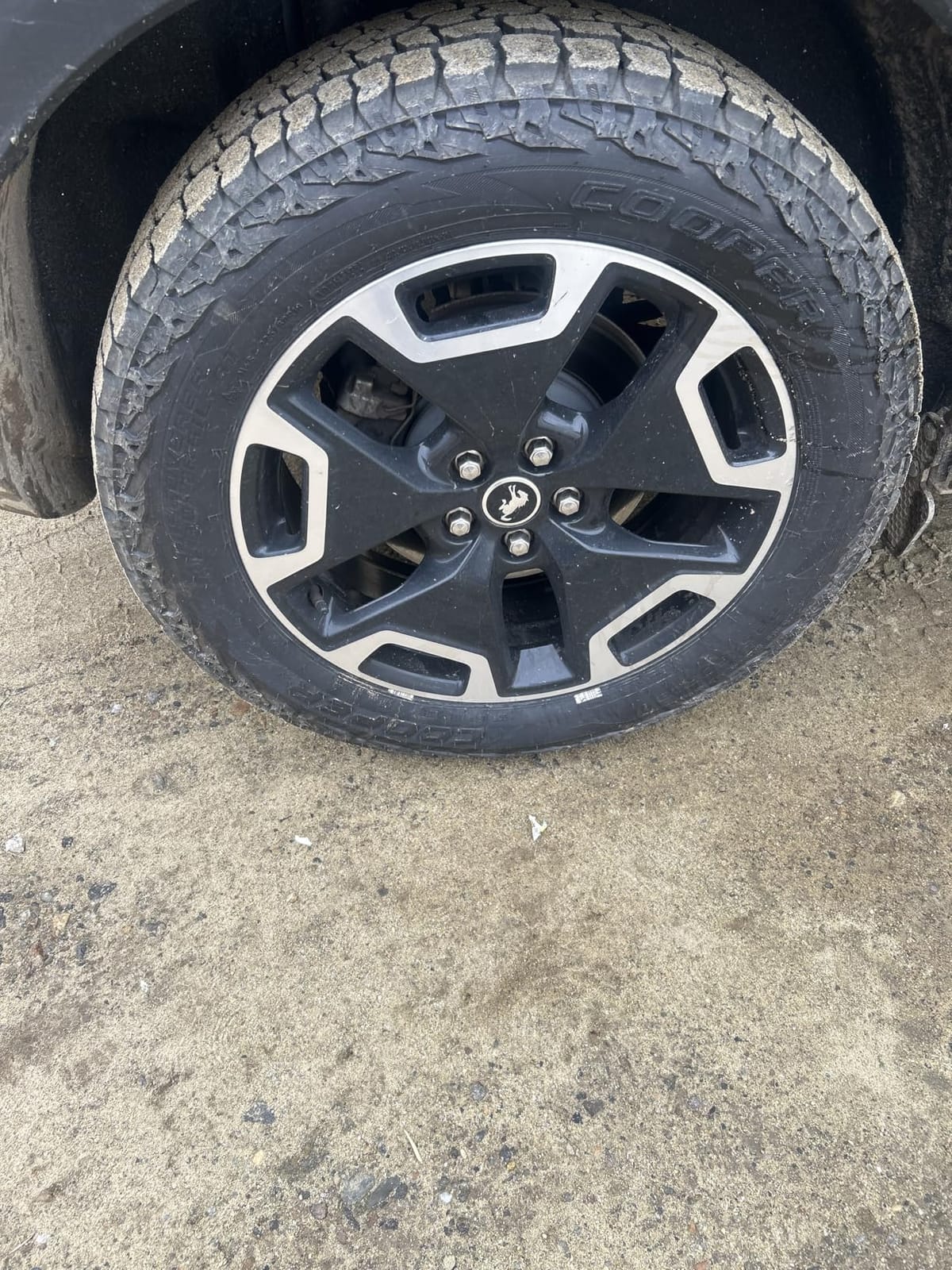 Cooper Discoverer Road and Trail AT All-Terrain Tire, 265/65R18 XL 116H, Set of 1 customer photo 1