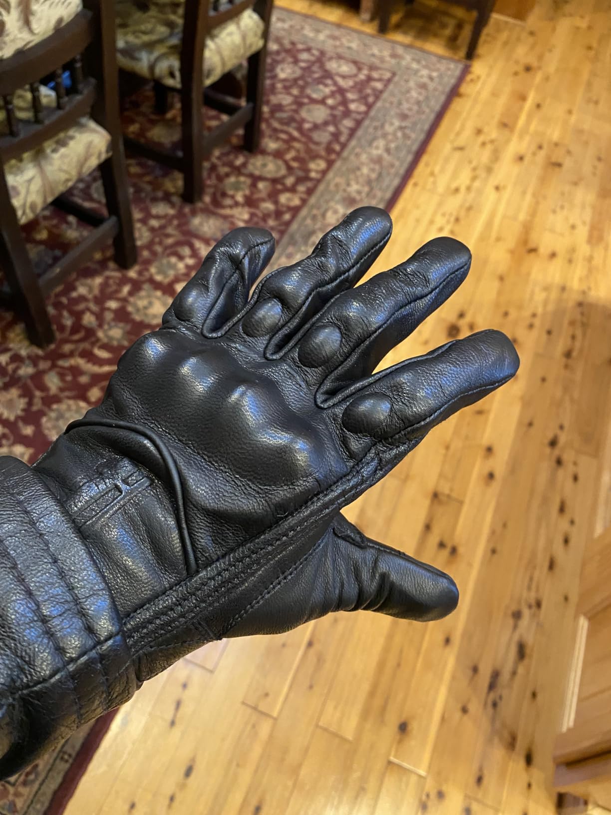 Harssidanzar Mens Winter Warm Leather Motorcycle Gloves with Touchscreen GM041US customer photo 2