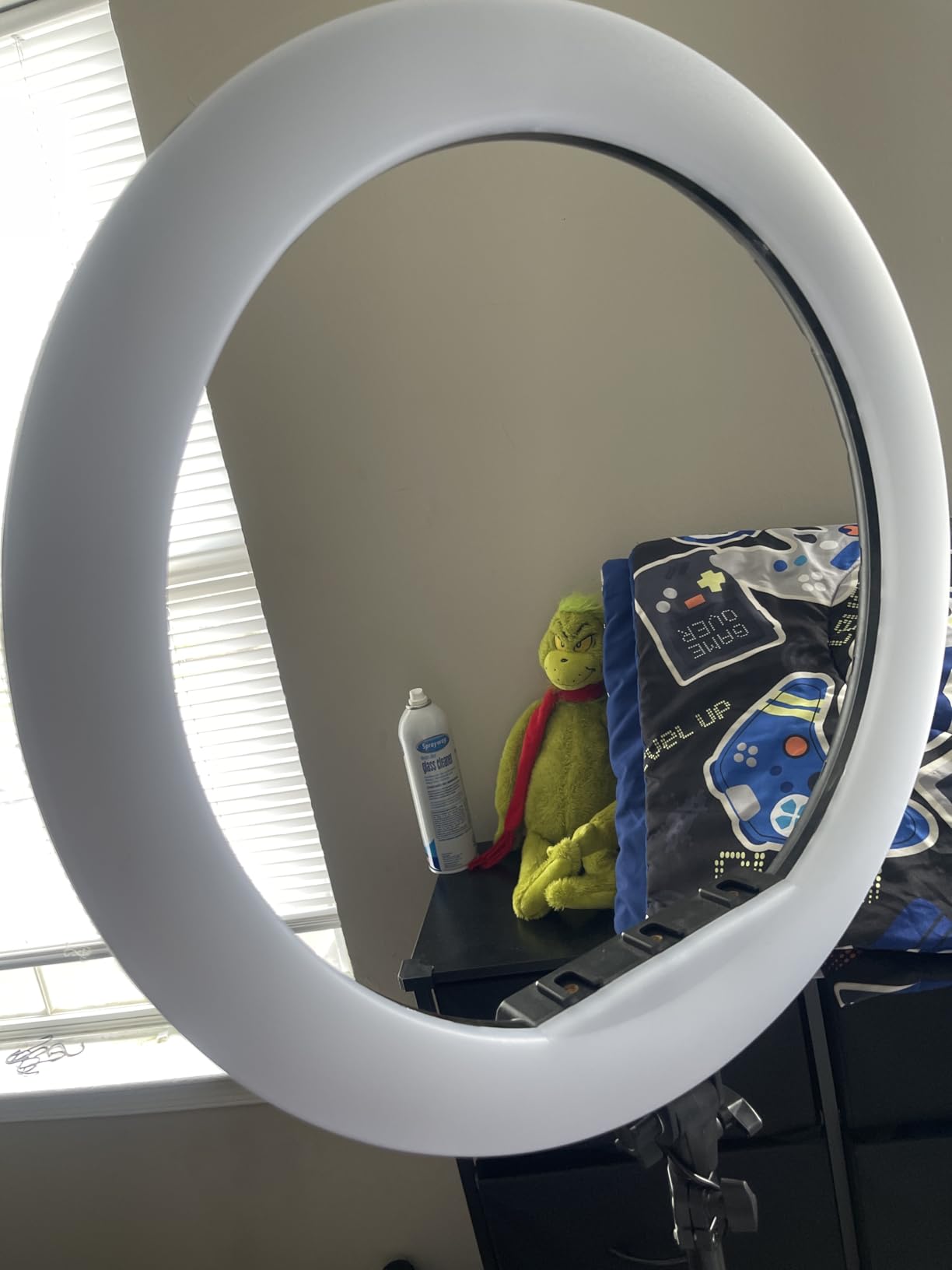 Hagibis 21 inch Ring Light with Stand Outer 55W 5600k Dimmable LED Light, Tripod Stand,and Phone Holder，Remote Controller,Carrying Bag ，CRI 97+ 2540lux, for Streaming Home Office Zoom Call Lighting customer photo 2