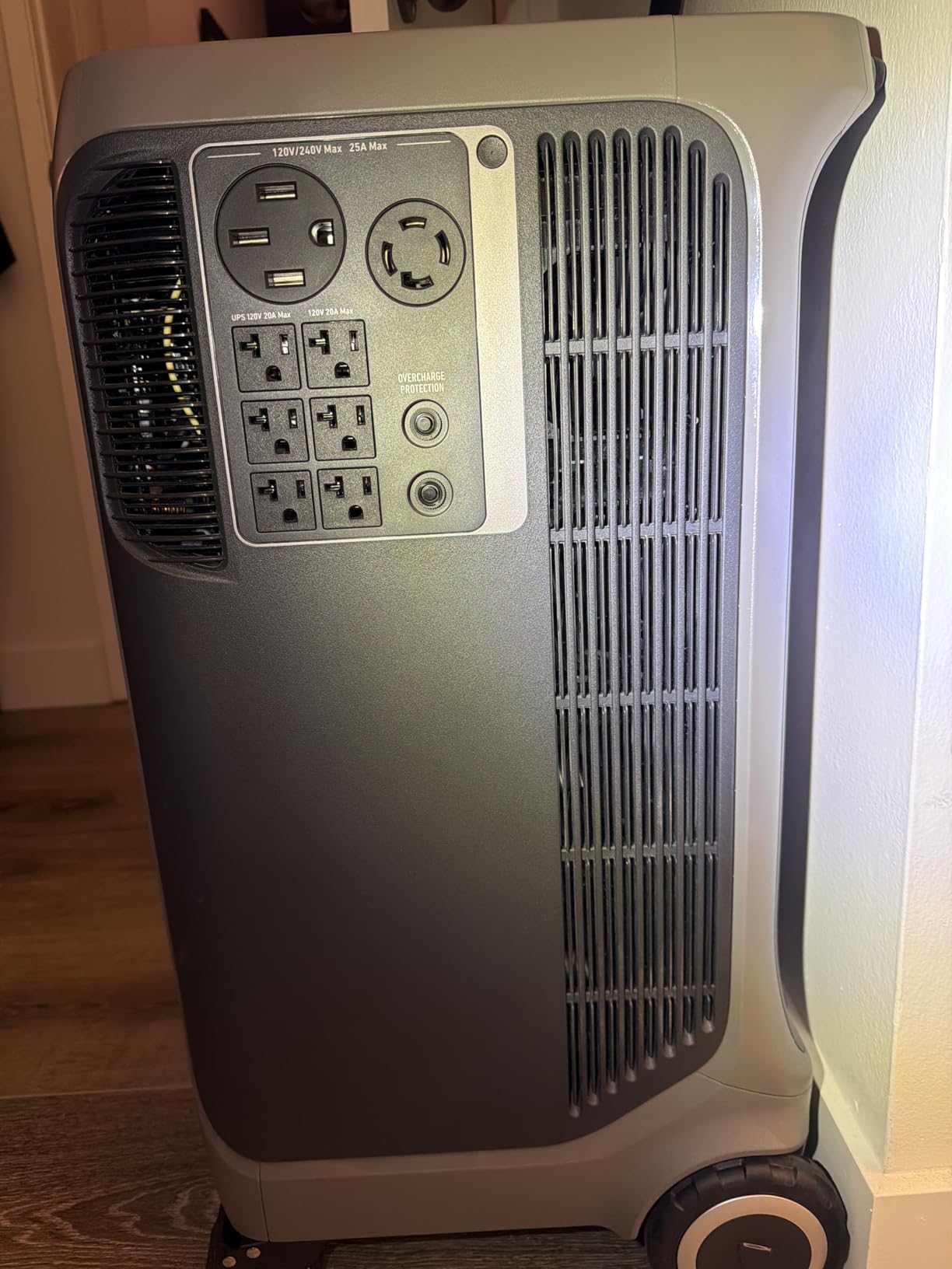 Anker SOLIX F3800 Portable Power Station and Transfer Kit, 3840Wh, 6000W customer photo 2
