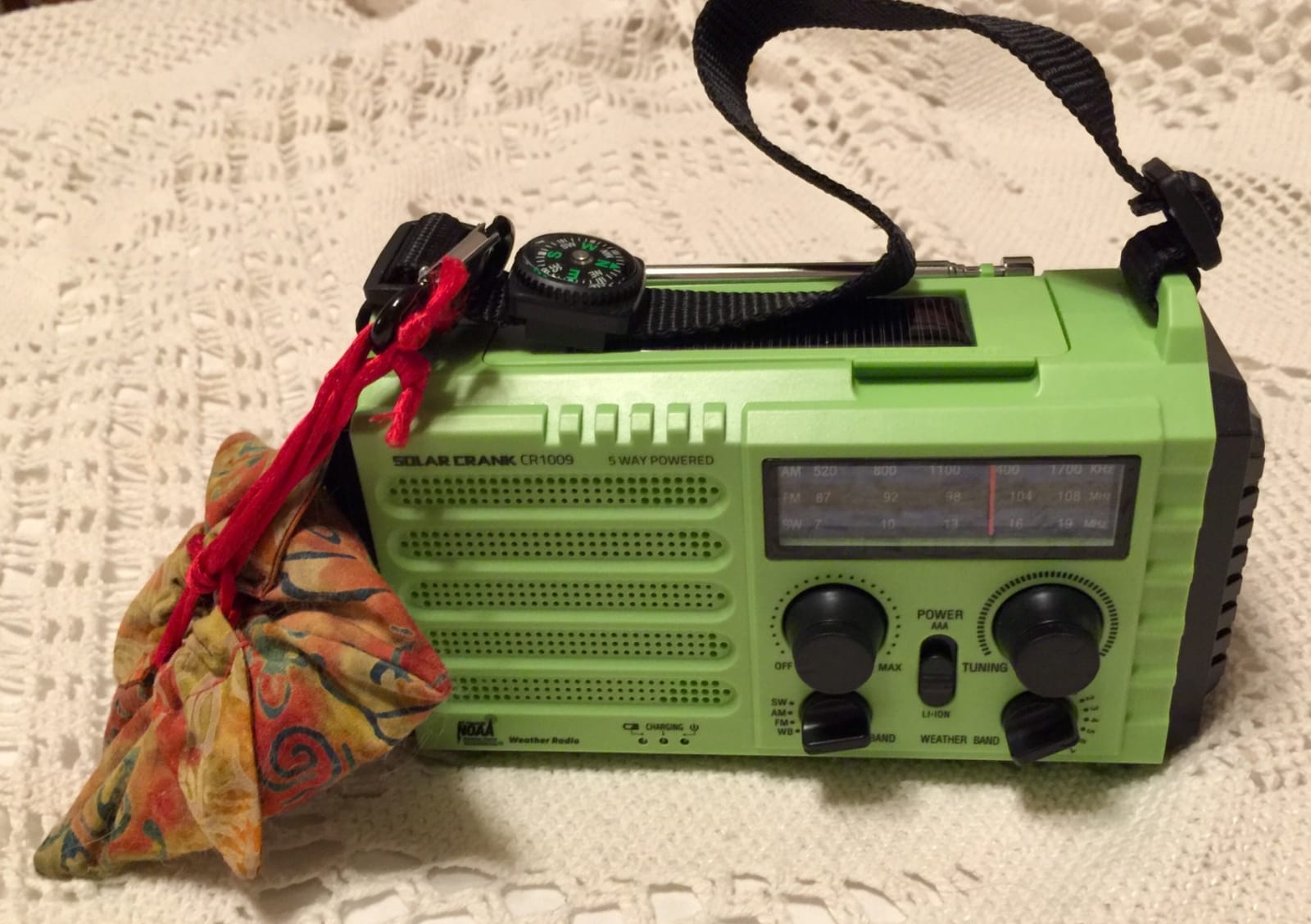 NOAA Emergency Weather Radio with Auto Alert, Solar Hand Crank, 12000mAh customer photo 2
