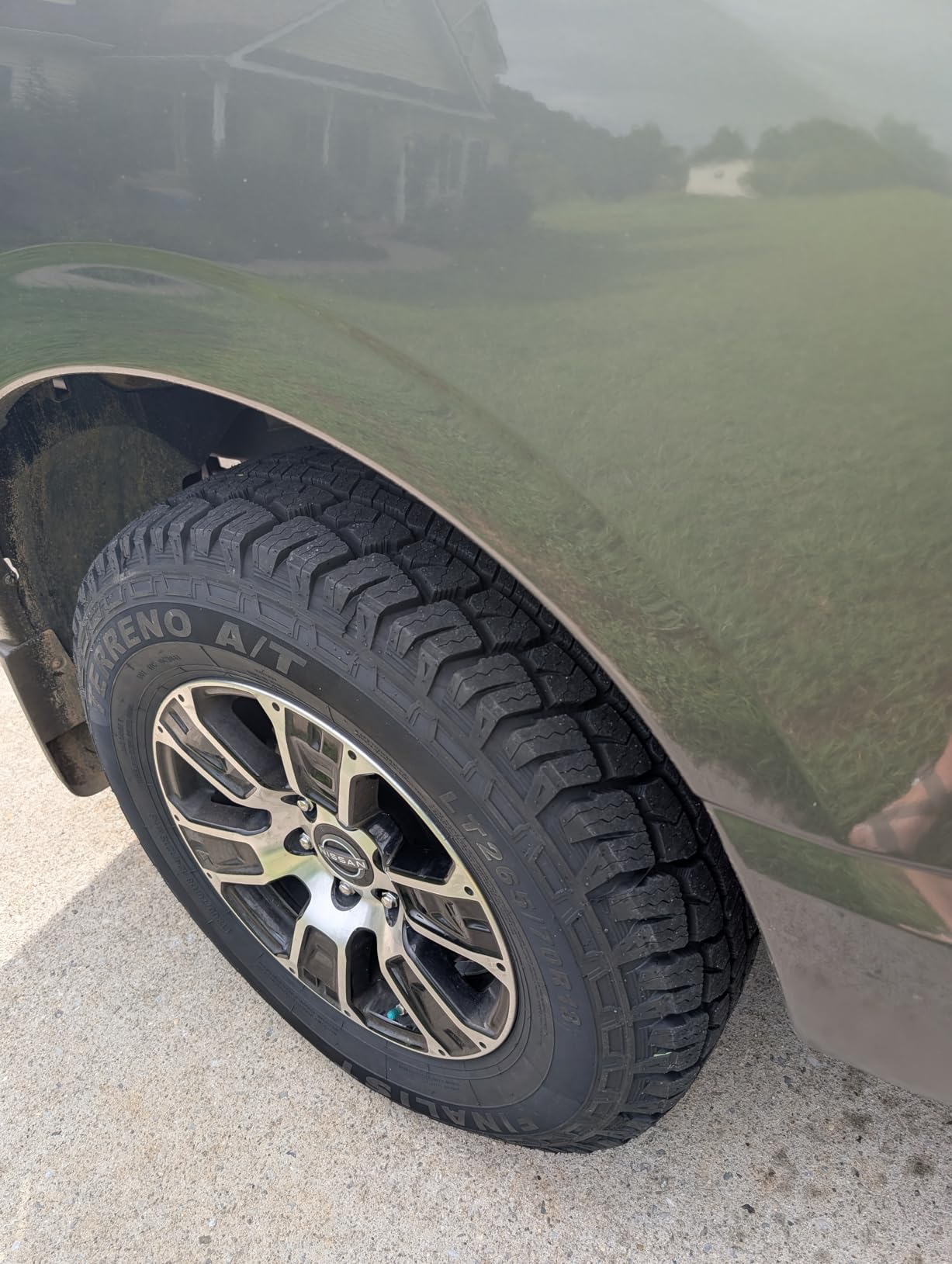 Set of 4 Finalist Terreno A/T 275/60R20 115T SUV All Terrain Tire customer photo 1