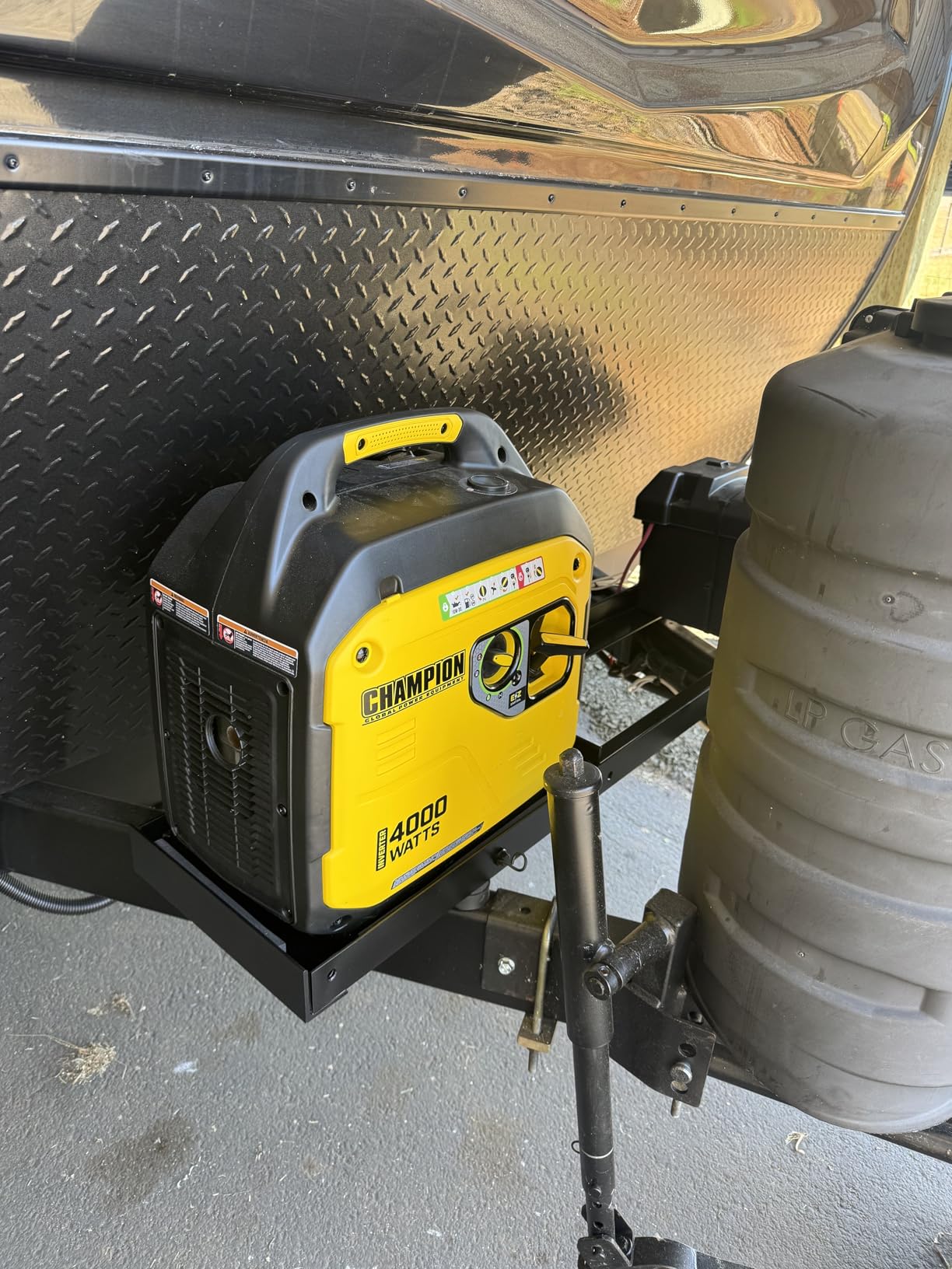 Champion 4000-Watt Dual Fuel RV Ready Portable Inverter Generator customer photo 2