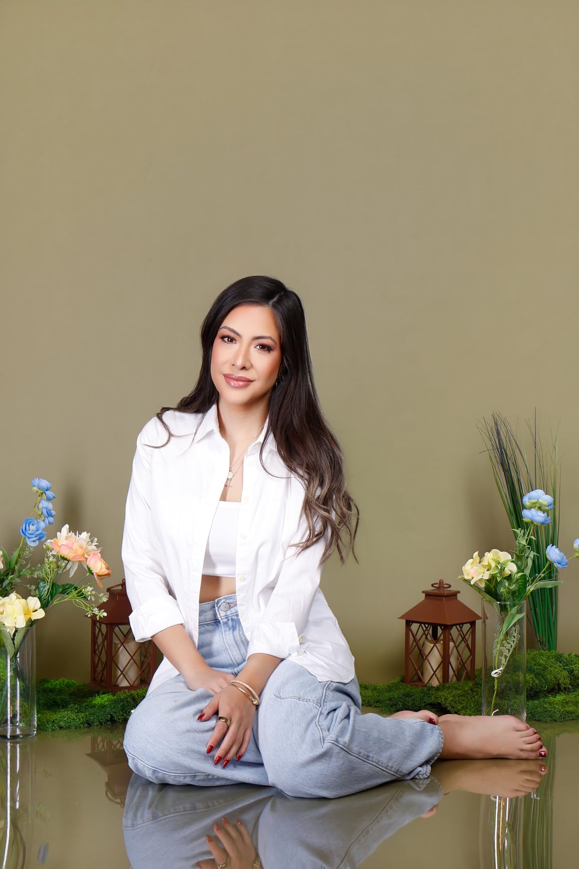 Denny Mfg Seamless Paper Backdrop for Photoshoot, True White 107 in x 36 ft customer photo 2