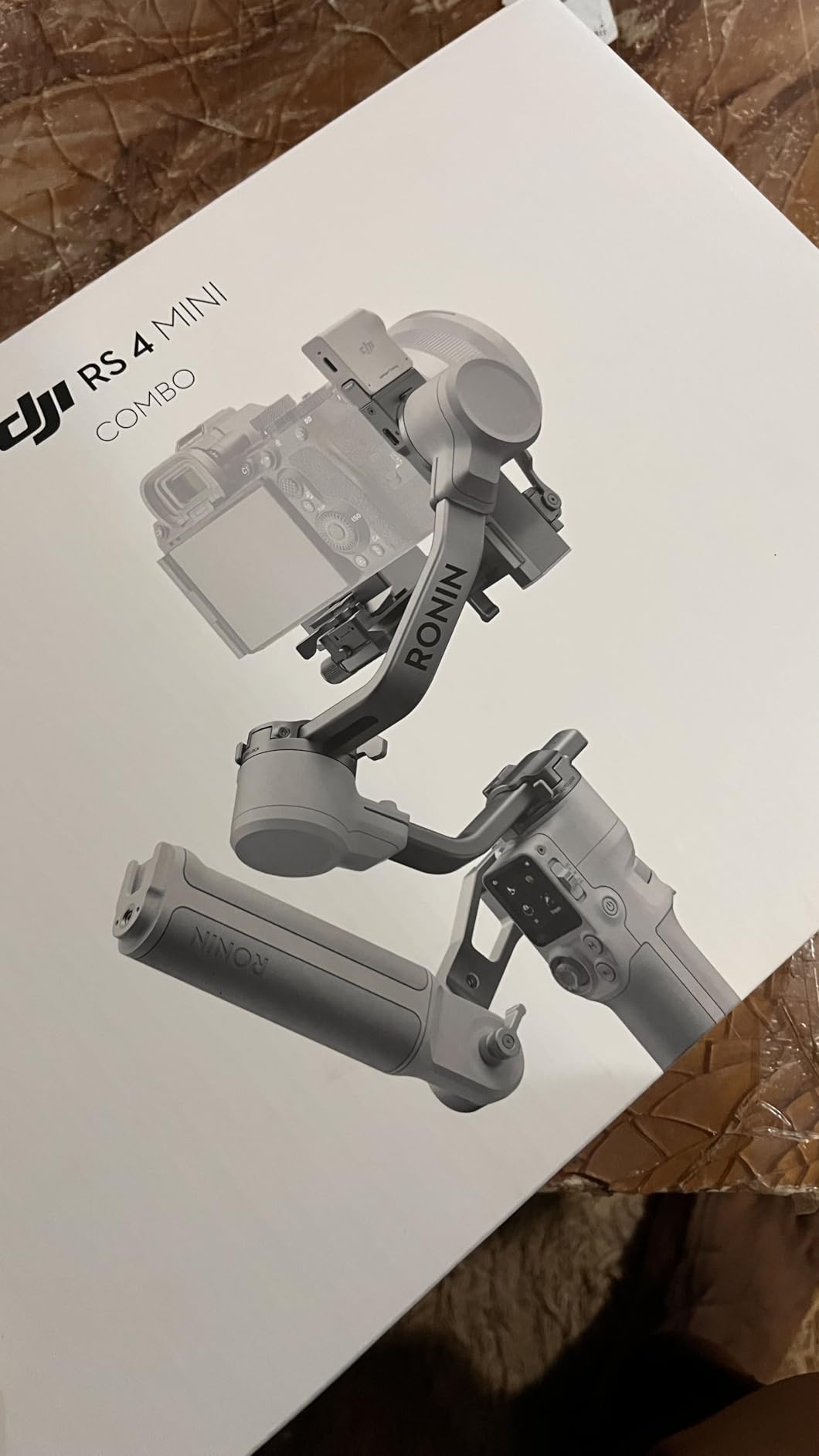 DJI RS 4 Mini Combo, Gimbal Stabilizer, Canon/Sony/Nikon/Fujifilm customer photo 1