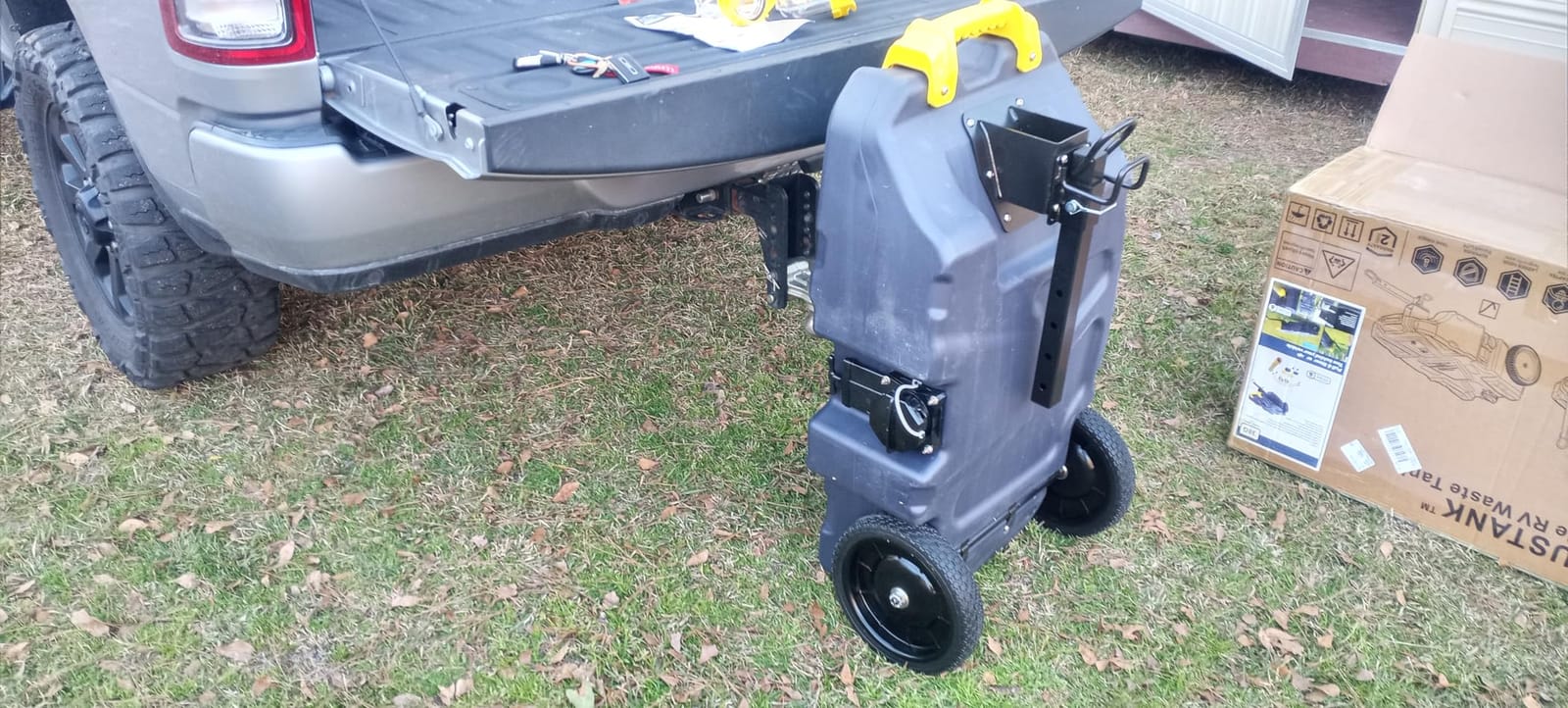 30 Gallon RV Portable Waste Tank 2 Wheel Tote Tank customer photo 2