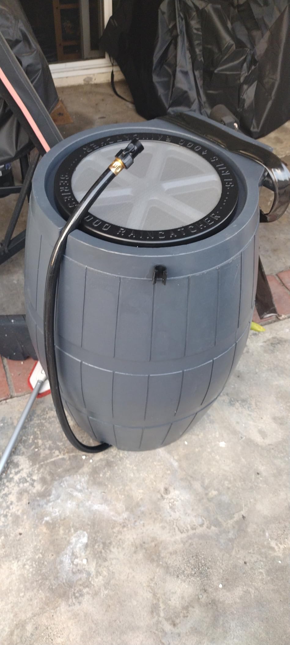FCMP Outdoor Raincatcher 4000, Flat-Back Rain Water Barrel, 50-Gallon, Gray - Rainwater Collection Storage Container w/Side Spigots, Mesh Screen, Garden and Overflow Hose & Linking Kit customer photo 2