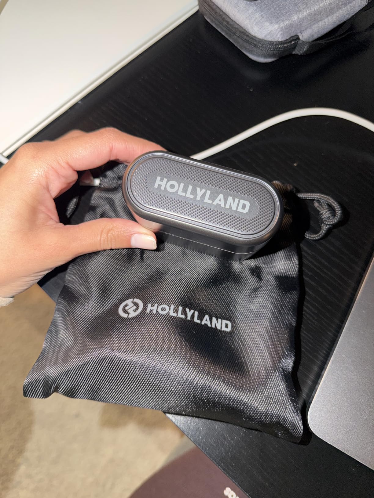 Hollyland Lark M2S Ultimate Combo (Camera RX+USB-C RX+Lightning RX) Wireless Lavalier Microphone for iPhone/Camera/Android/PC, Compact Mic, Titanium Clip, Noise Cancelling, Content Creation customer photo 1
