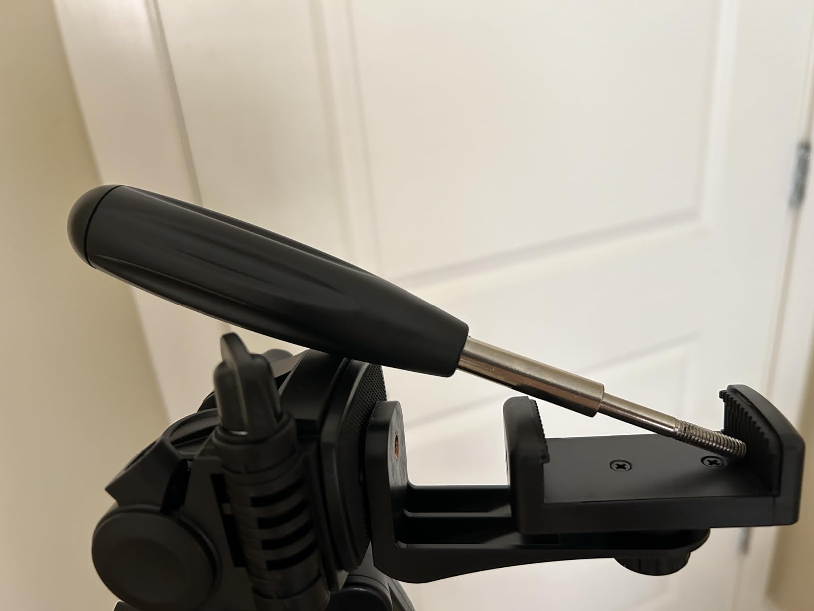 VICTIV 75” Camera Tripod, Tripod for Video Camera with Carry Bag, Black customer photo 1