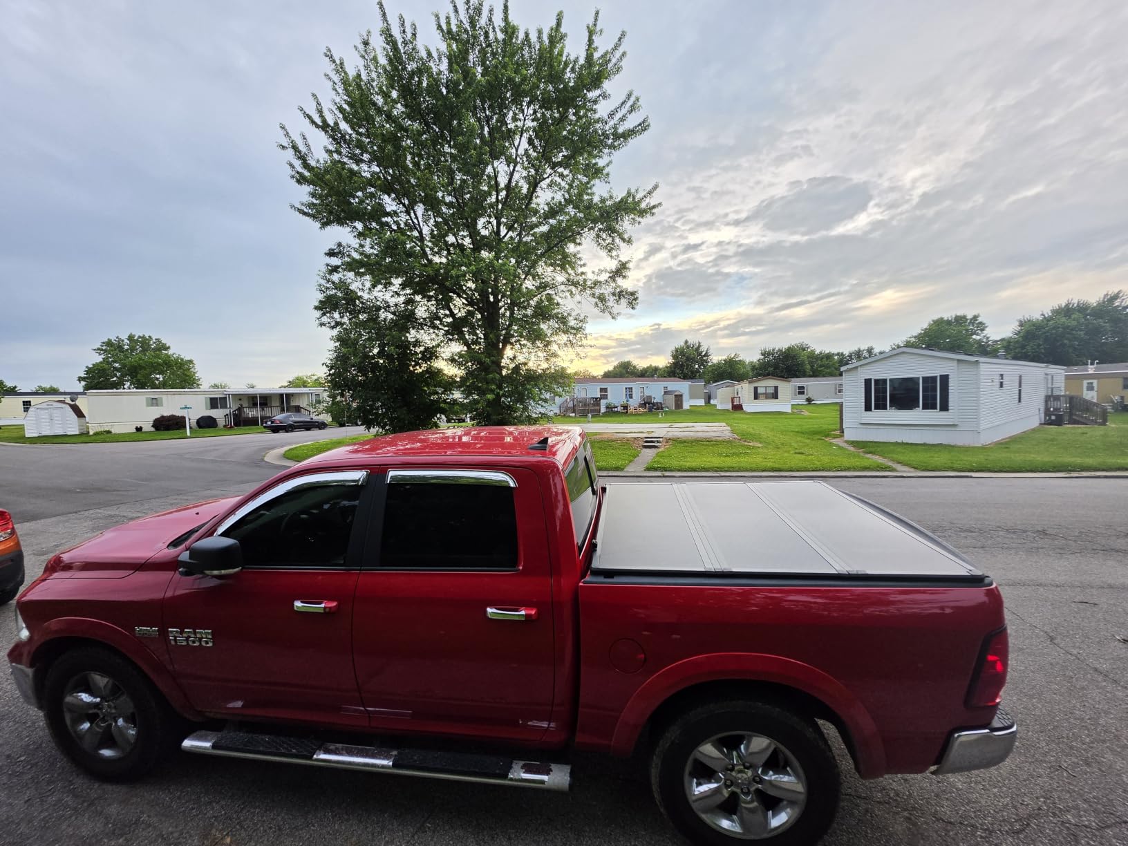 Toptiny Low Profile Flip Up Truck Bed Tonneau Cover Fits 2009-2026 Dodge Ram 1500 New Body Style (Not for Classic Body) 5'7