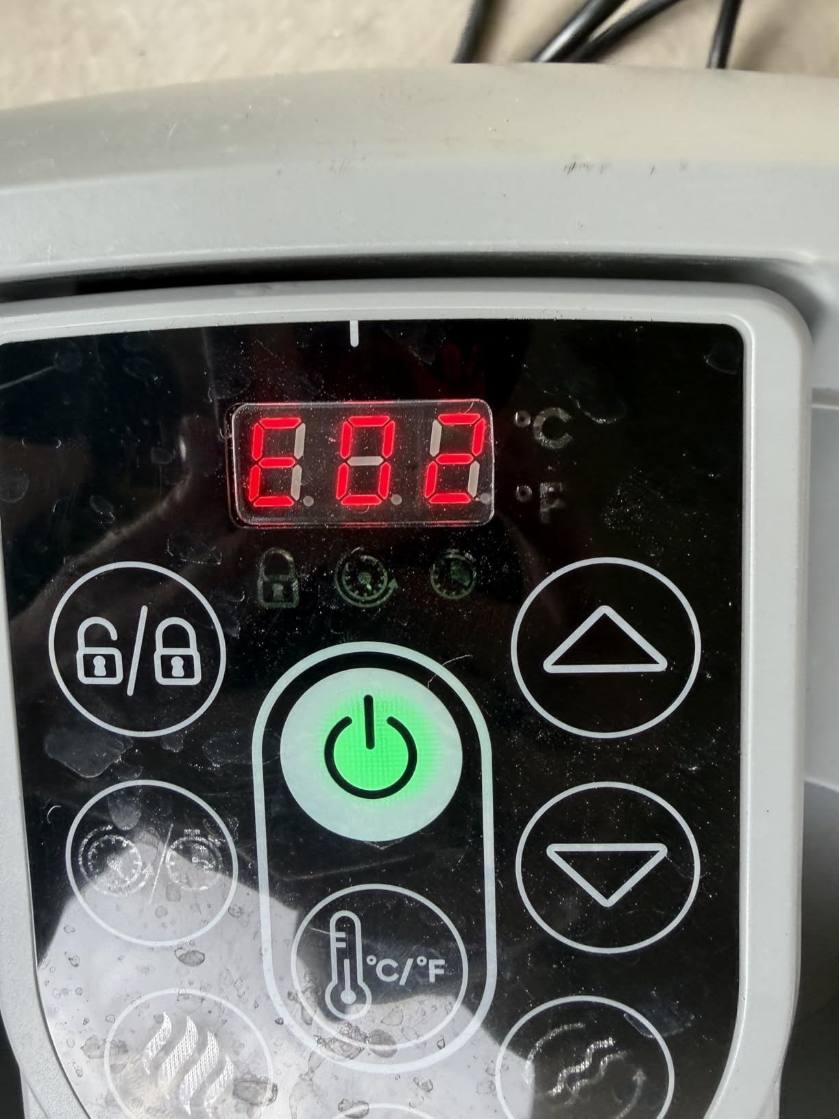 Coleman SaluSpa Miami Energy-Efficient AirJet 2-4 Person Inflatable Hot Tub customer photo 2