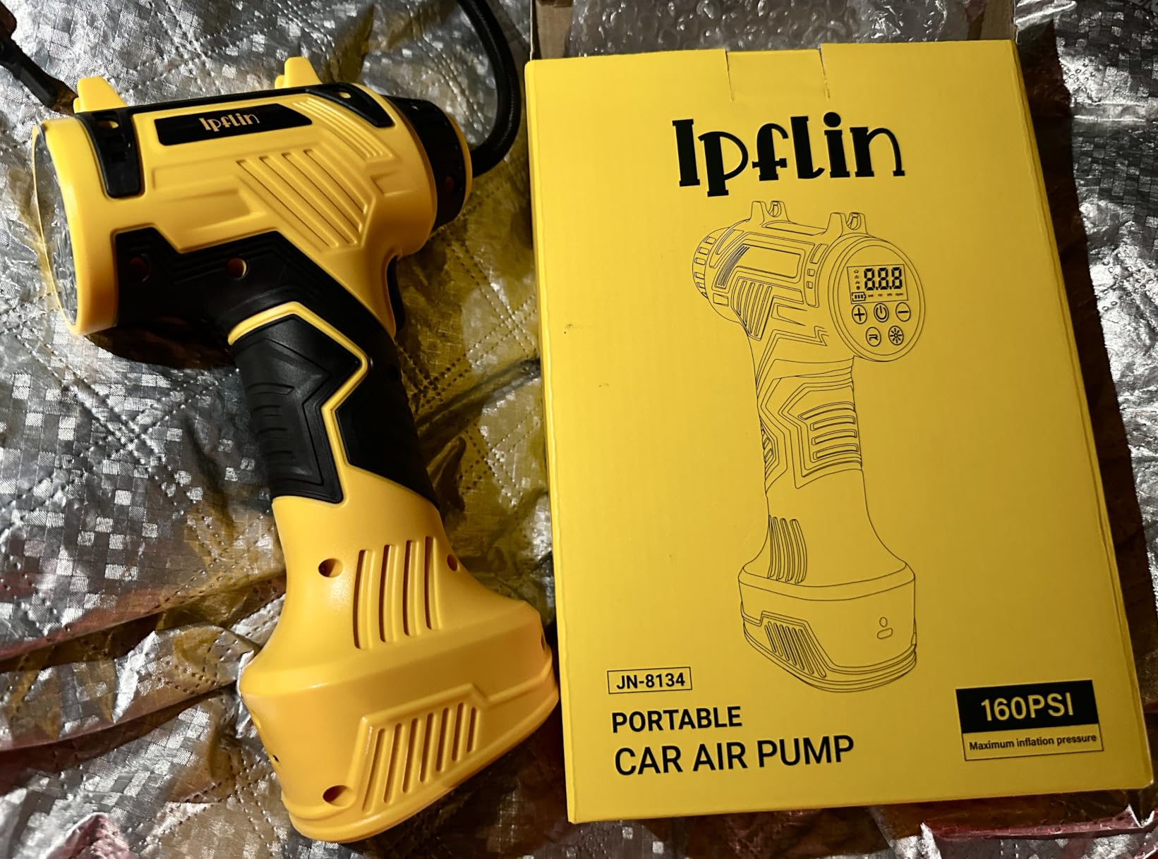 160 PSI Tire Inflator Portable Air Compressor Built-in Battery, Dual Power customer photo 2